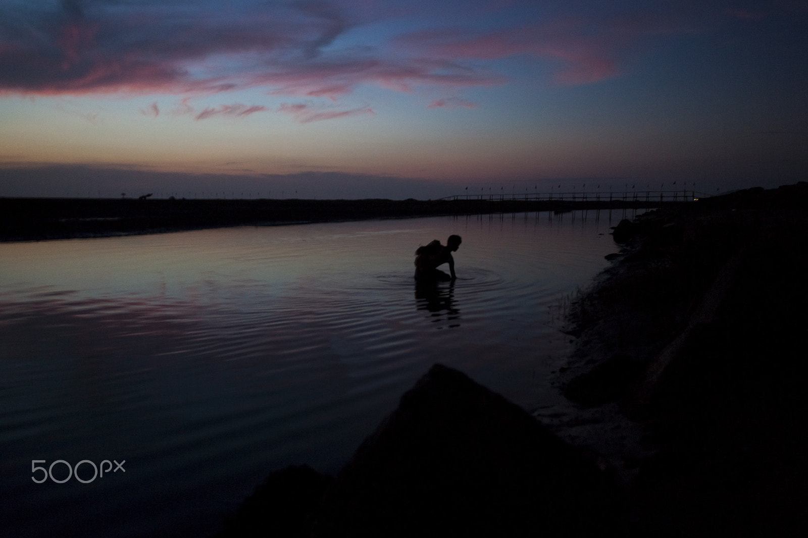 Canon EOS-1Ds Mark II + Canon EF 28mm F2.8 sample photo. Fisher man photography