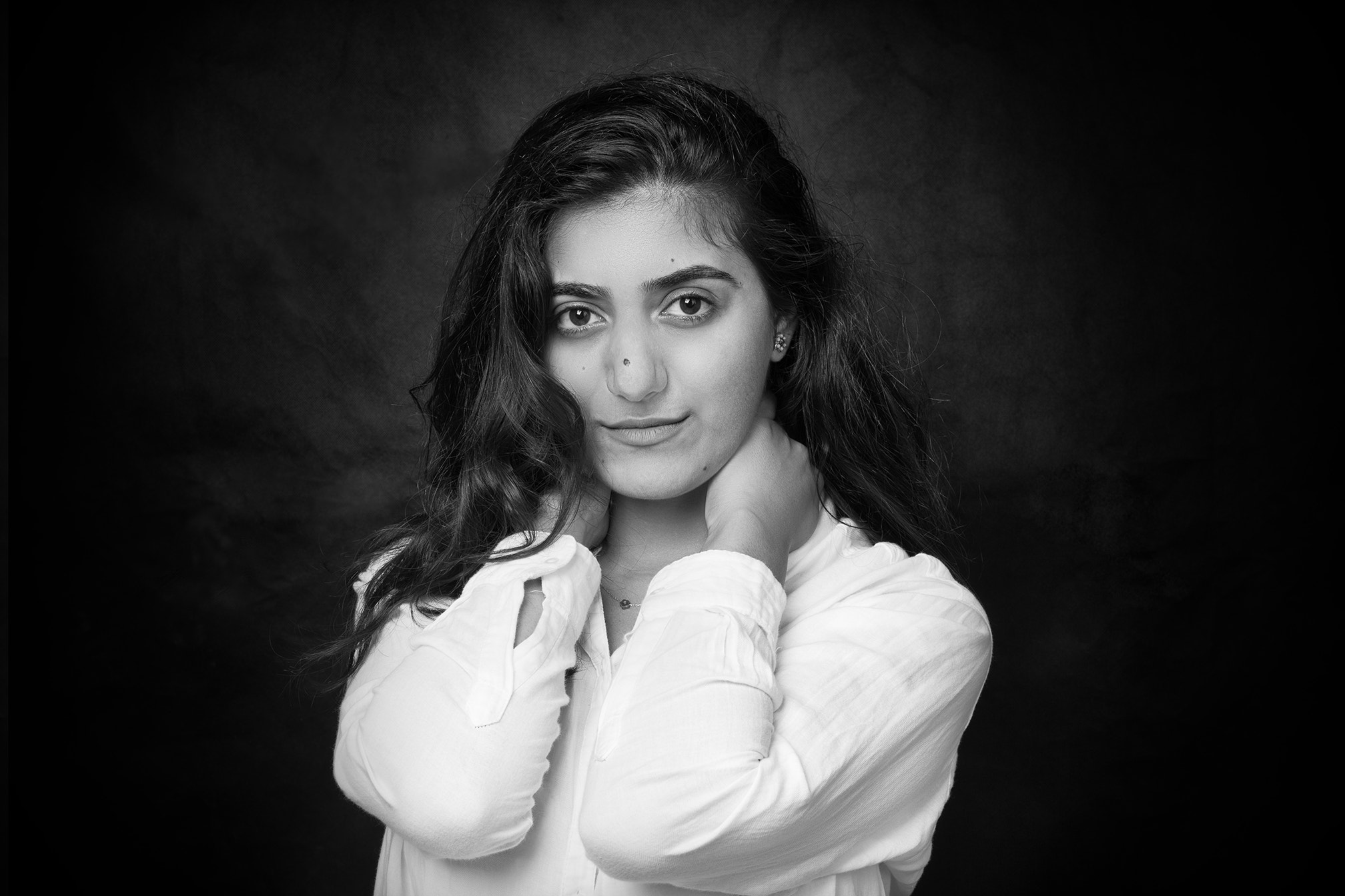 Canon EOS-1D Mark IV sample photo. Armenian girl photography