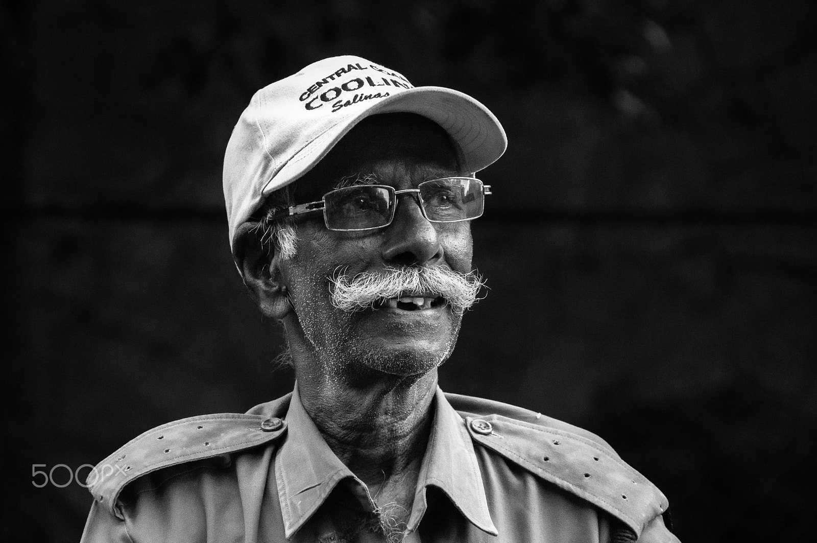 Tamron 18-270mm F3.5-6.3 Di II PZD sample photo. White beard photography
