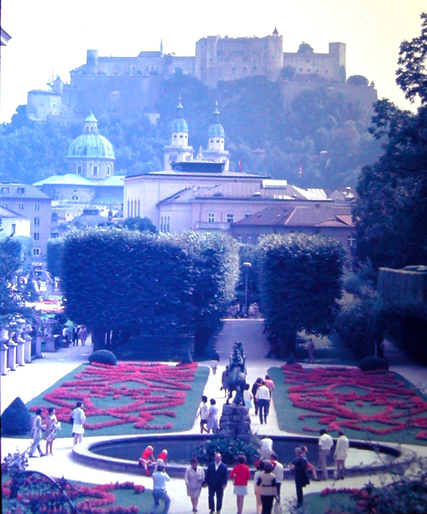 Nikon E885 sample photo. 1974  salisburgo photography