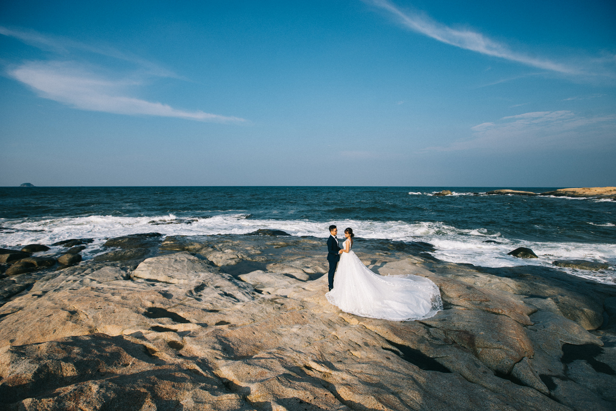 Sony a7 II + Canon EF 16-35mm F2.8L II USM sample photo. Pre wedding photography