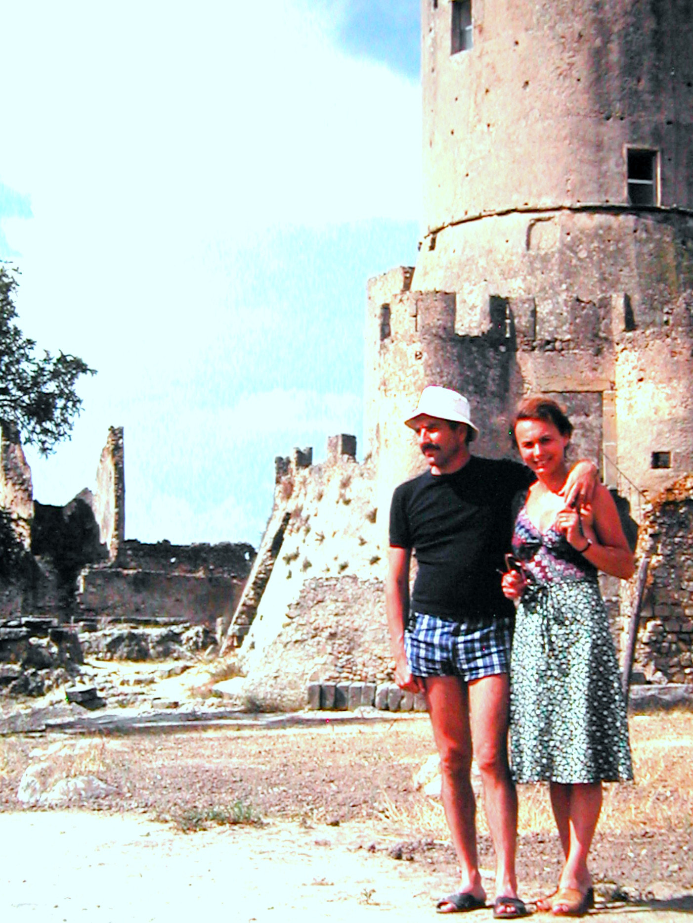 Nikon E885 sample photo. 1977  elea o velia  costa cilento photography