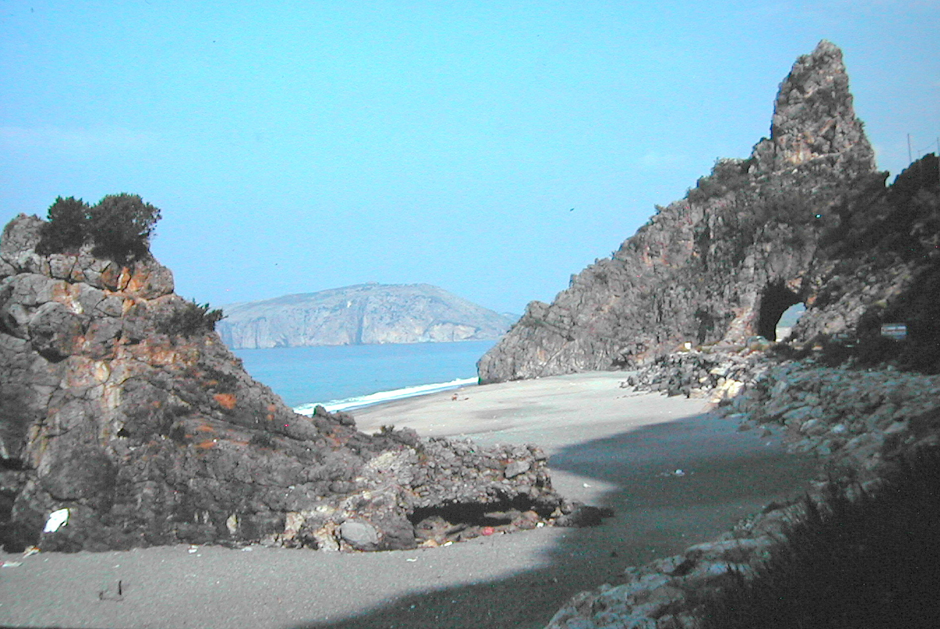 Nikon E885 sample photo. 1977  capo palinuro photography
