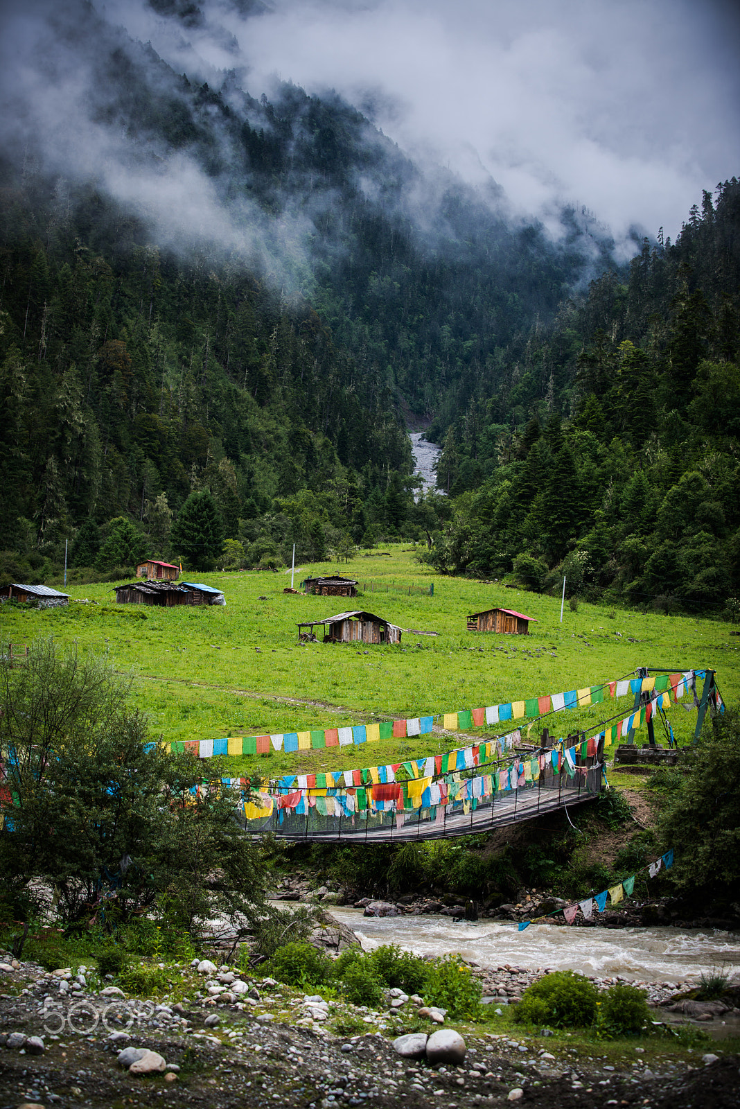 AF-S Zoom-Nikkor 80-200mm f/2.8D IF-ED sample photo. Impression of tibet photography