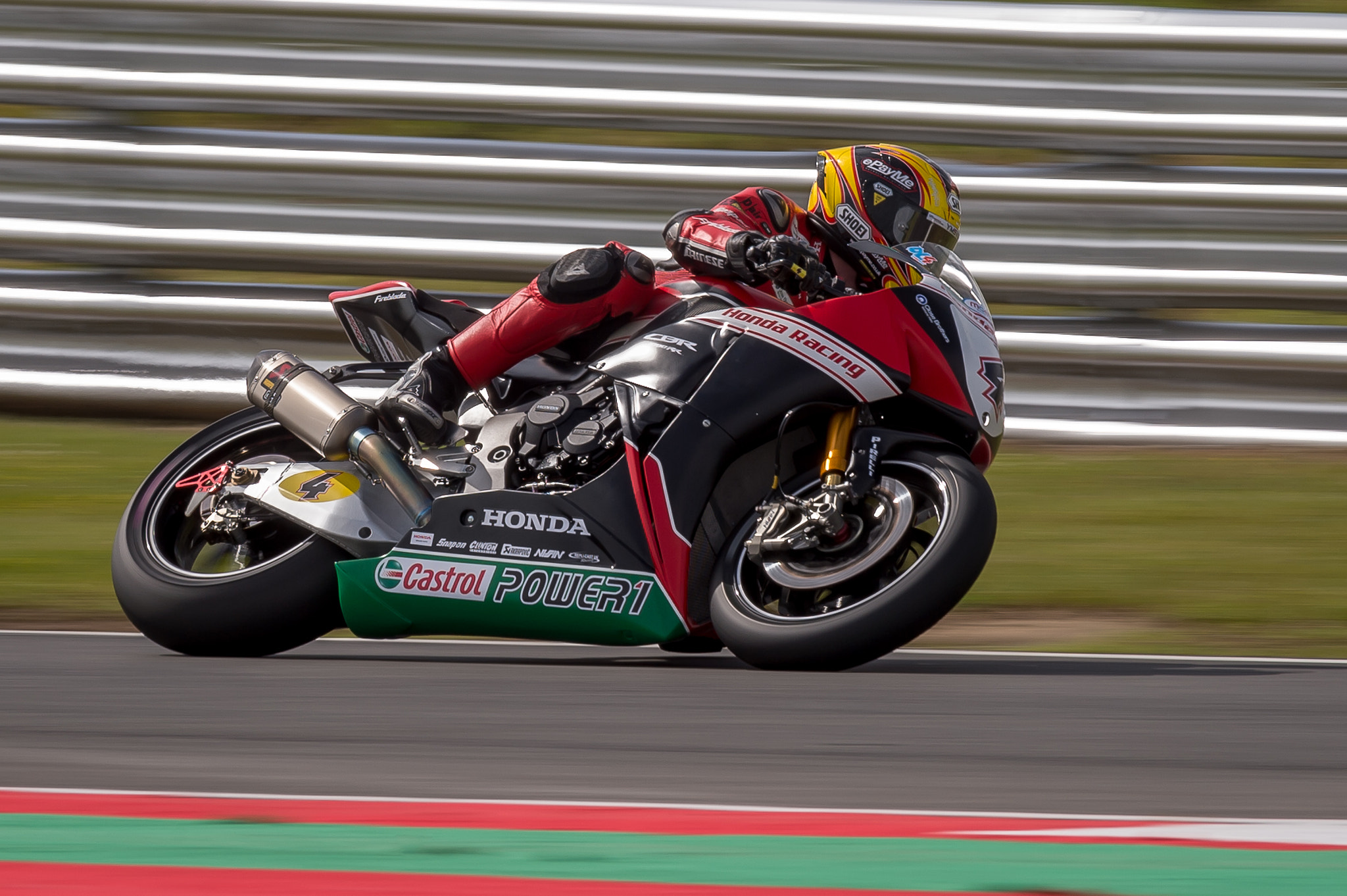 Nikon AF-S Nikkor 400mm F2.8G ED VR II sample photo. Showing the sponsors photography