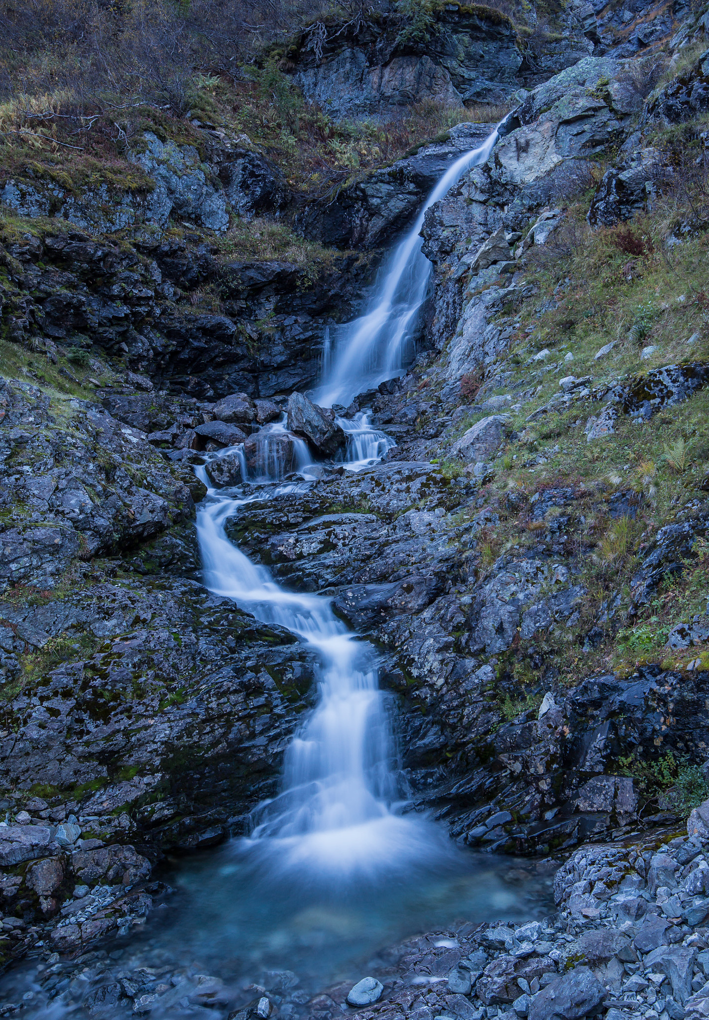 Canon EOS 6D + Canon EF 16-35mm F4L IS USM sample photo. A little fall photography