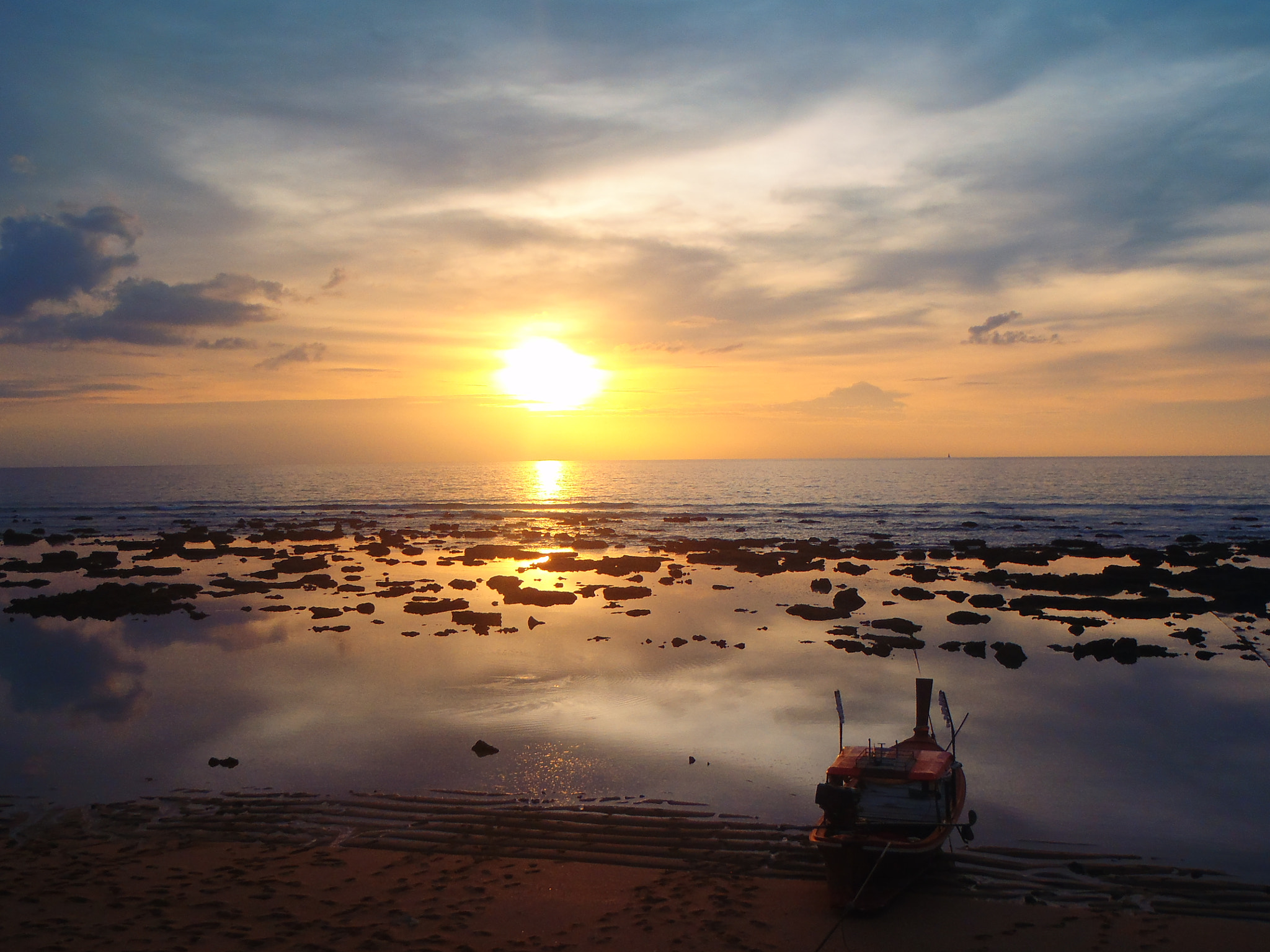 Olympus TG-310 sample photo. Sunset in ko lanta photography