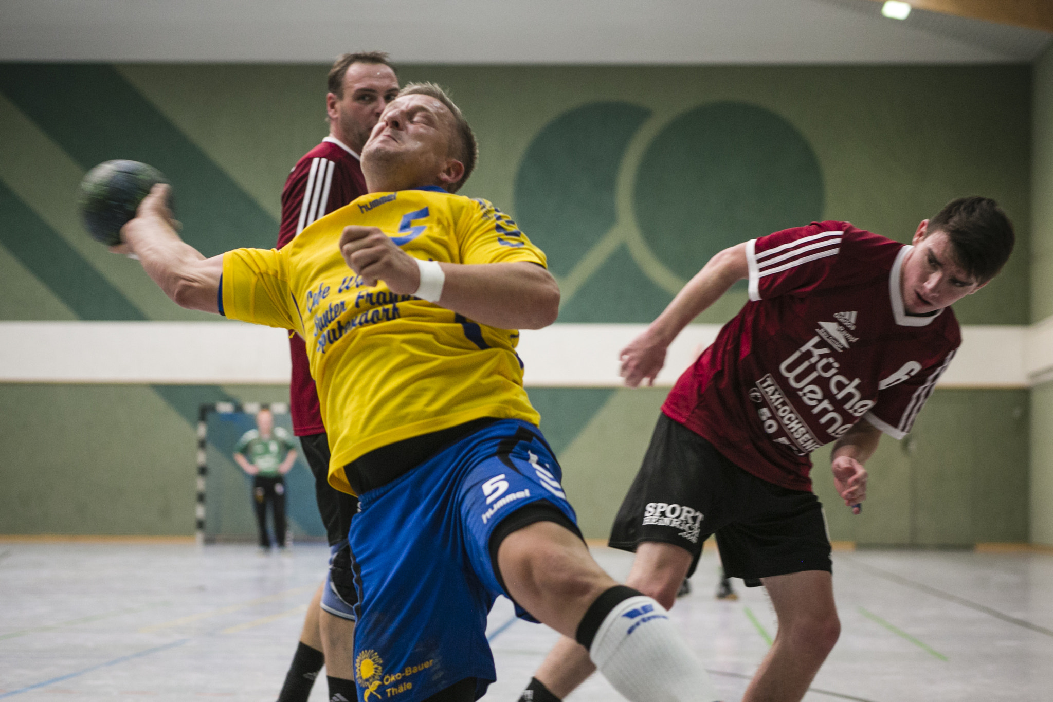 Canon EF 70-210mm f/3.5-4.5 USM sample photo. Handball#27 photography