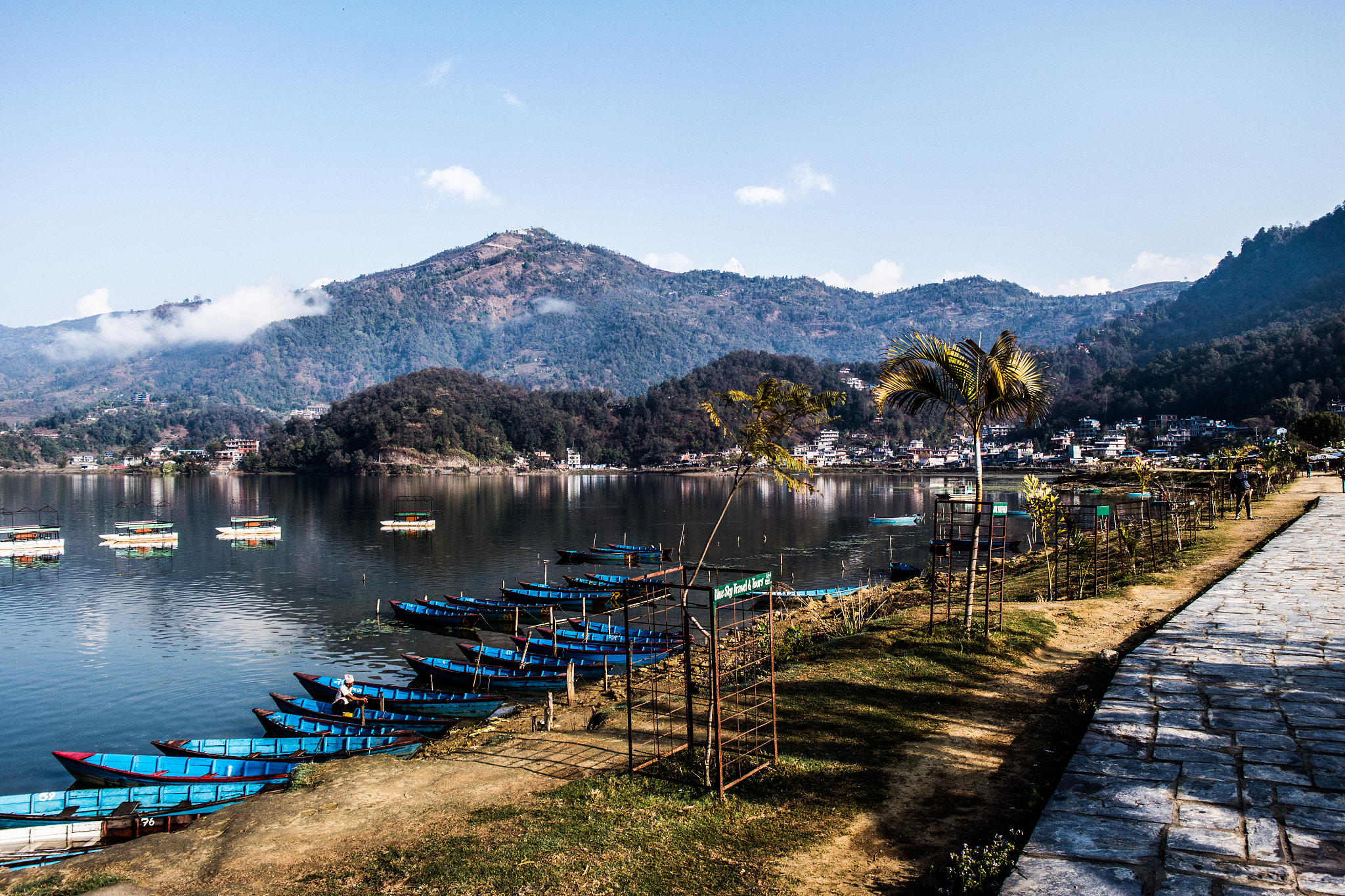 Samsung NX1000 + Samsung NX 18-55mm F3.5-5.6 OIS sample photo. Pokhara_pewa lake photography
