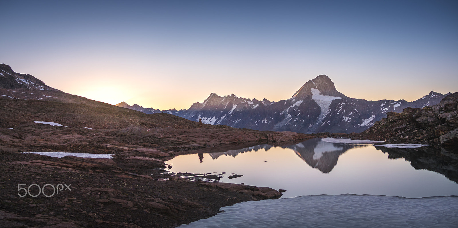 Olympus OM-D E-M5 II + LUMIX G 20/F1.7 II sample photo. Morning at lötschenpass photography