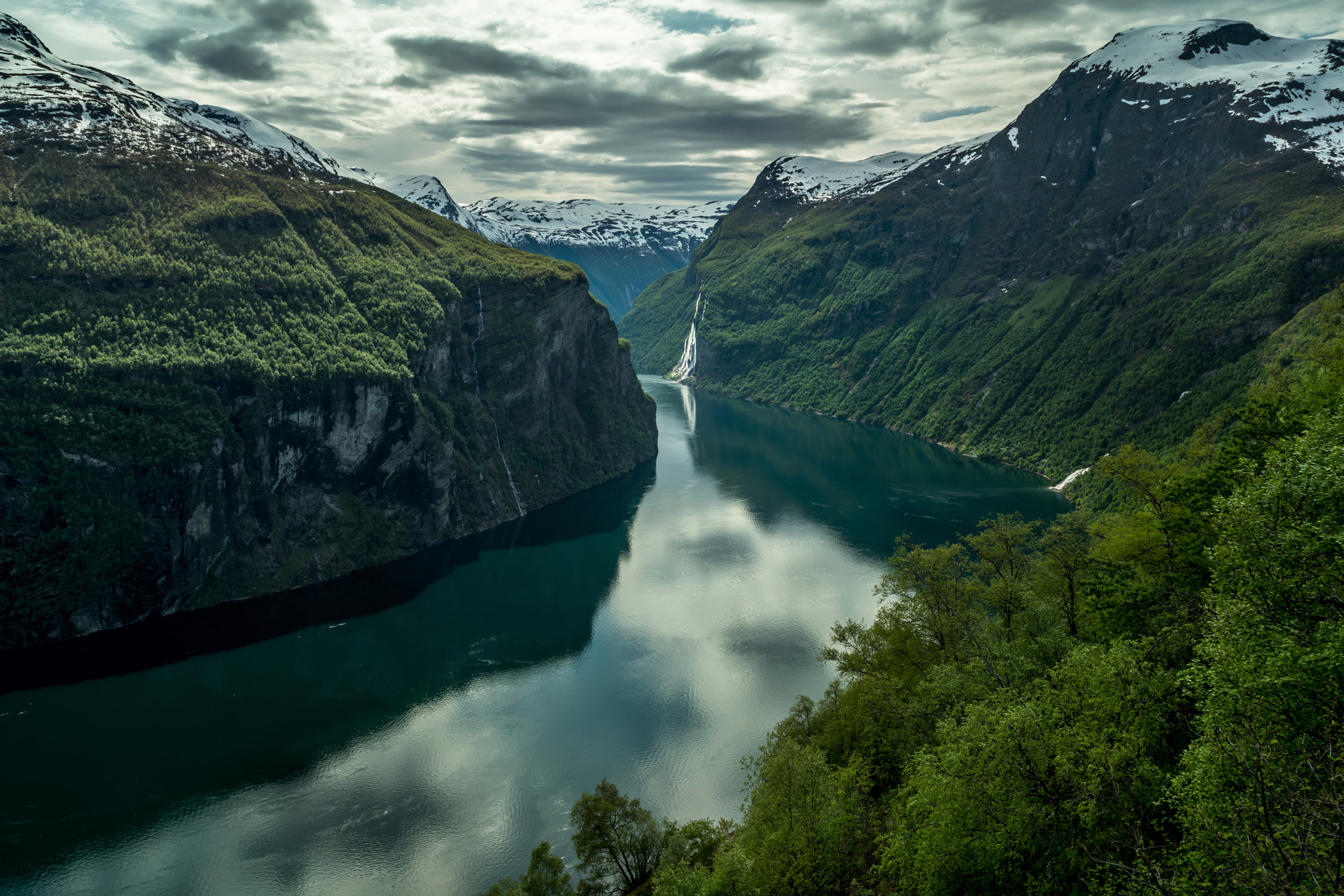 Canon TS-E 24mm f/3.5L sample photo. Fjord photography