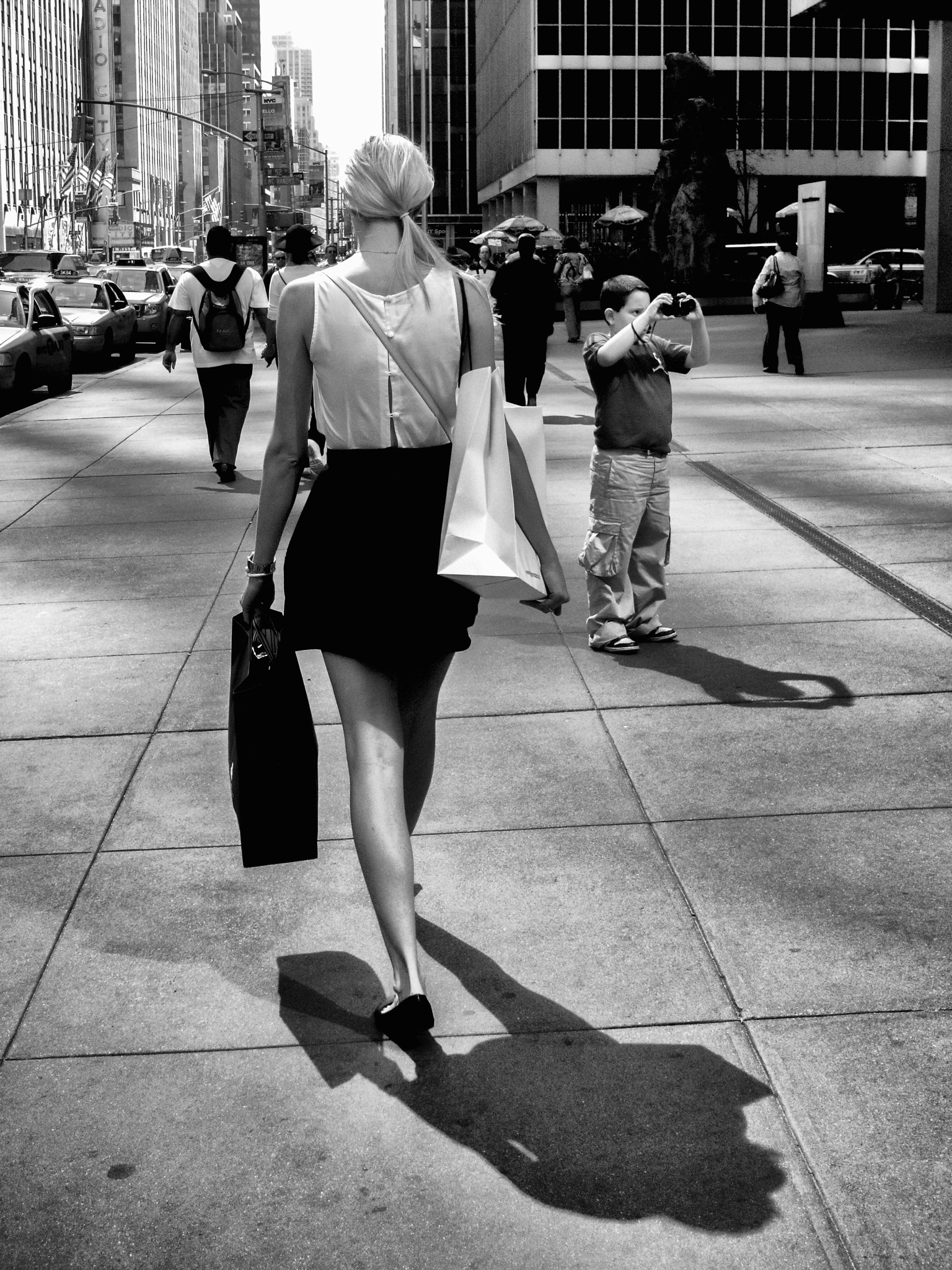 Ricoh Caplio GX100 sample photo. N.y. 5th av. photography