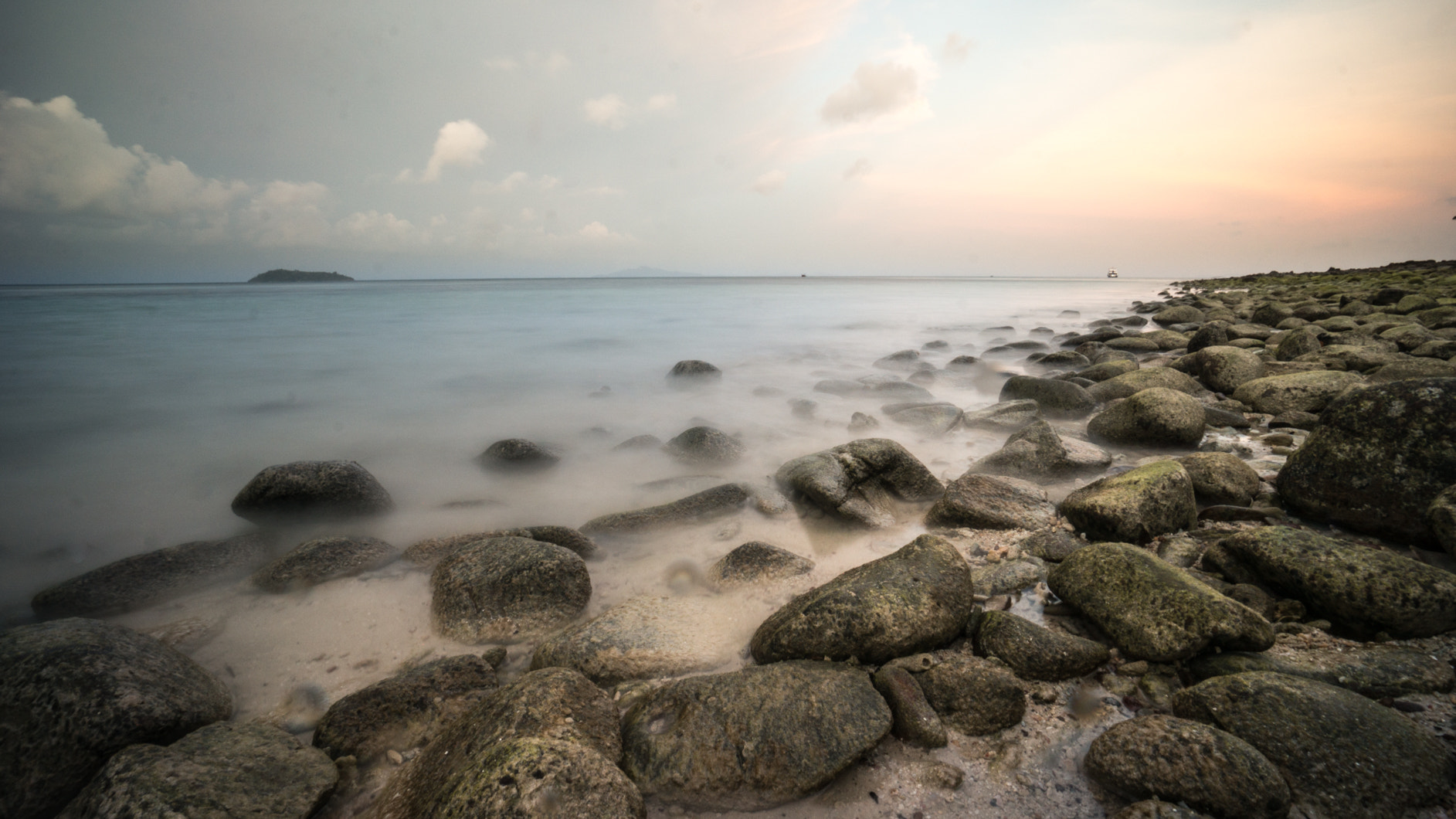 Sony Alpha NEX-6 sample photo. Phi phi island photography