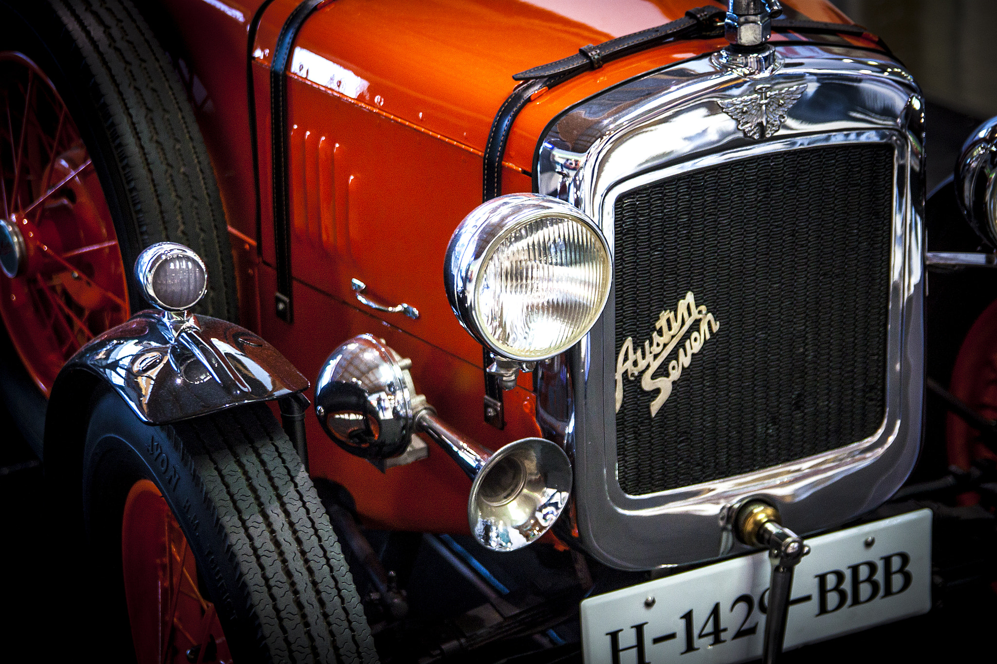 Canon EF-S 17-55mm F2.8 IS USM sample photo. Vintage car photography