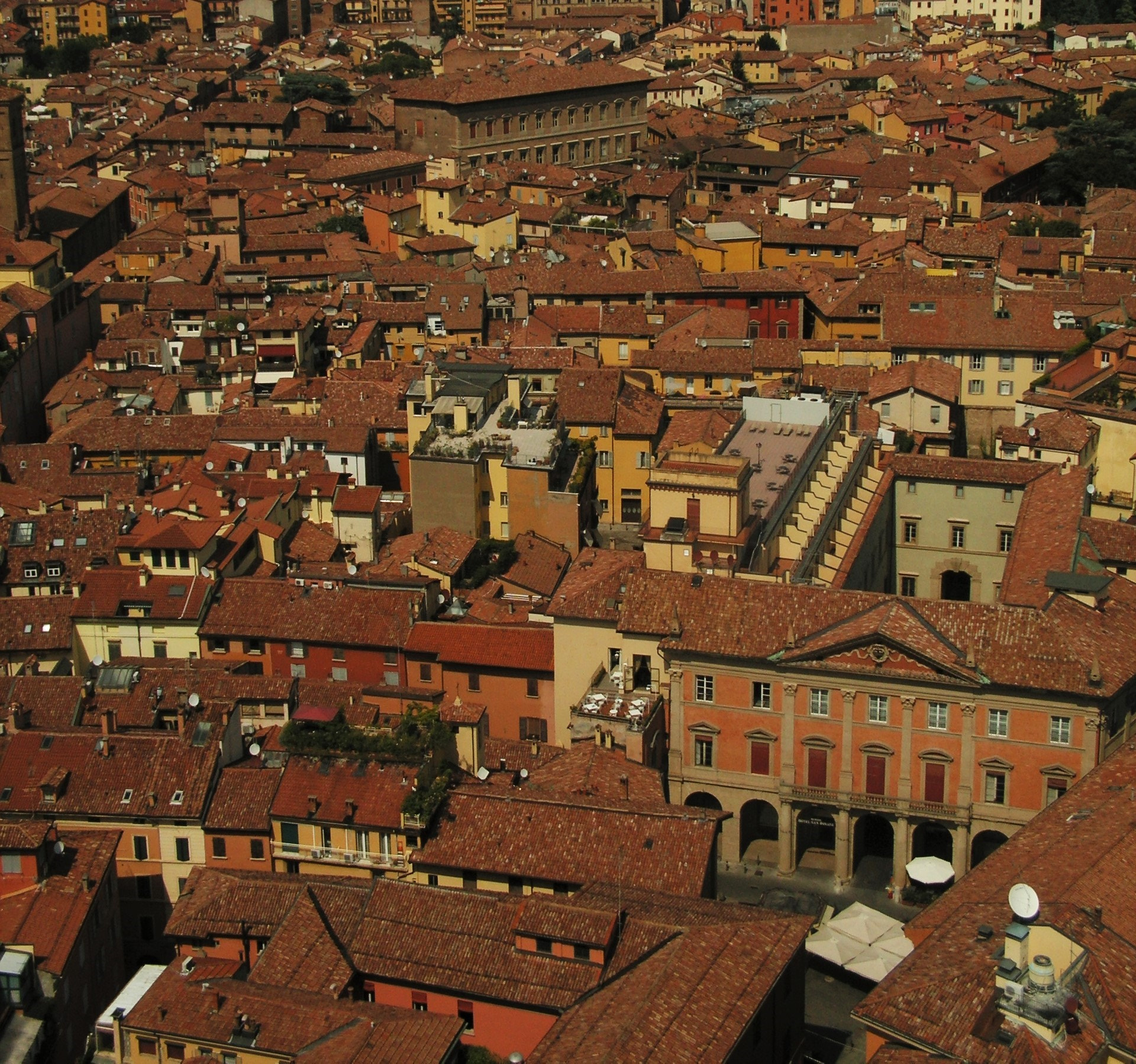 KONICA MINOLTA DiMAGE Z20 sample photo. Bologna photography