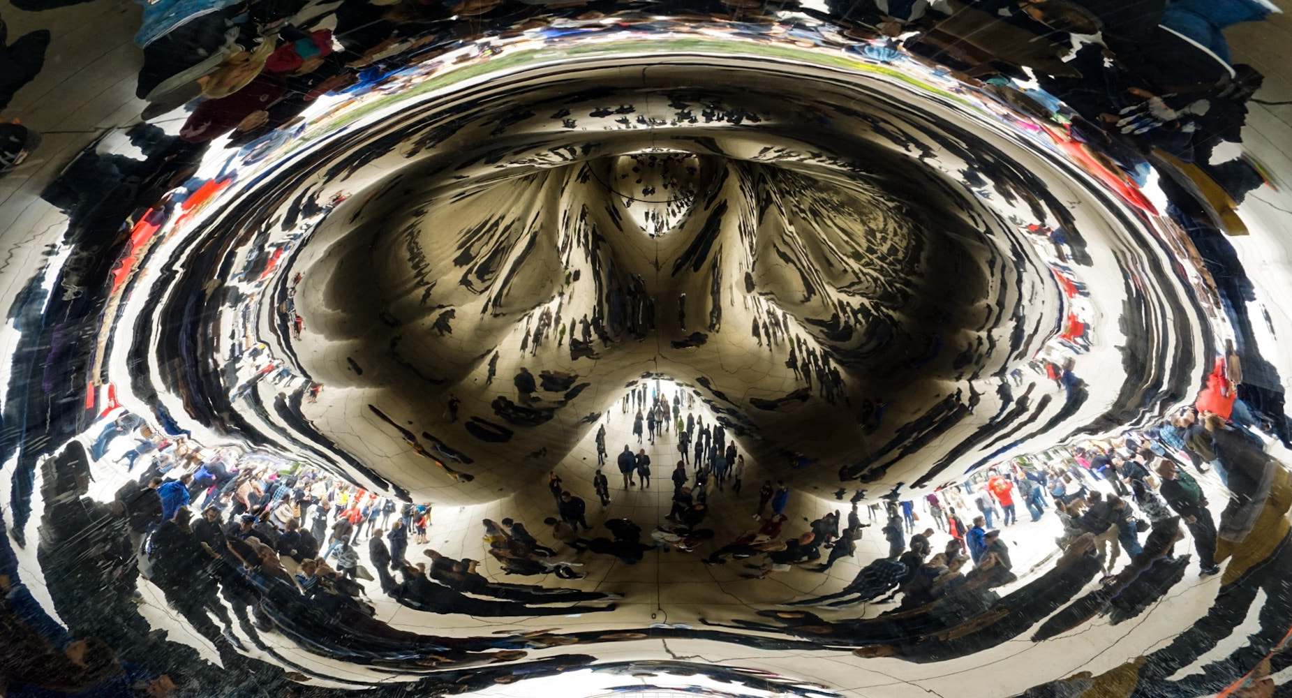 ZEISS Touit 12mm F2.8 sample photo. People connected through sculpture. the cloud gate ... photography