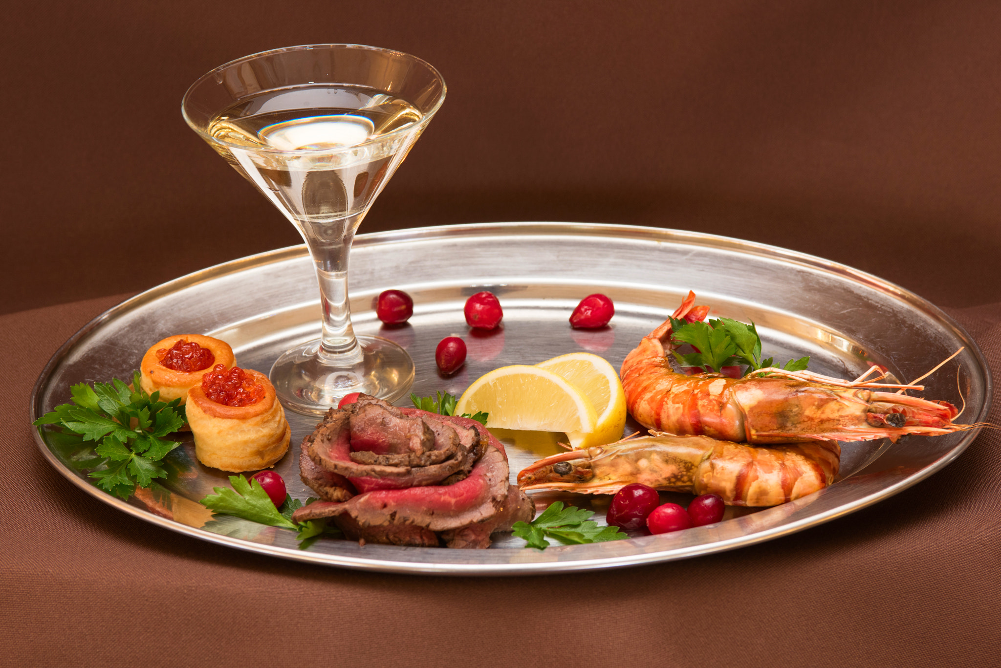 Nikon AF-S Nikkor 28-70mm F2.8 ED-IF sample photo. Grilled shrimps and beef meat photography