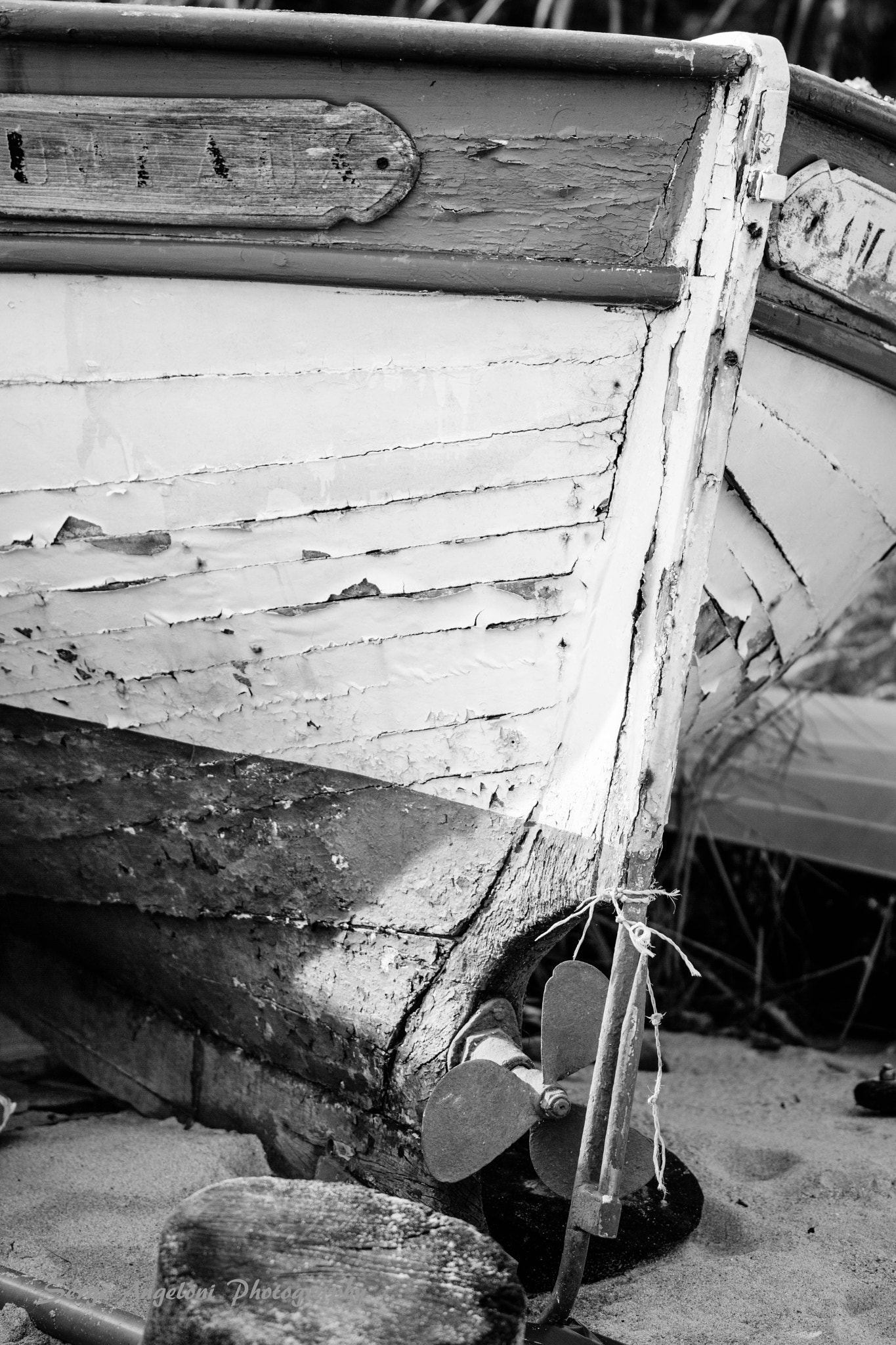 Canon EOS-1Ds Mark III sample photo. Old ship photography