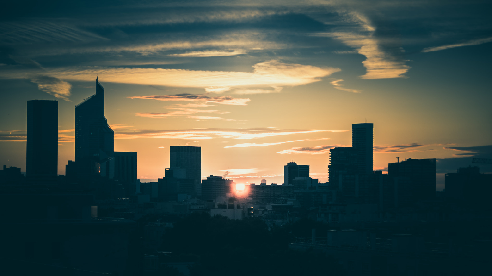 Panasonic Lumix G Vario 45-200mm F4-5.6 OIS sample photo. Paris sunrise photography