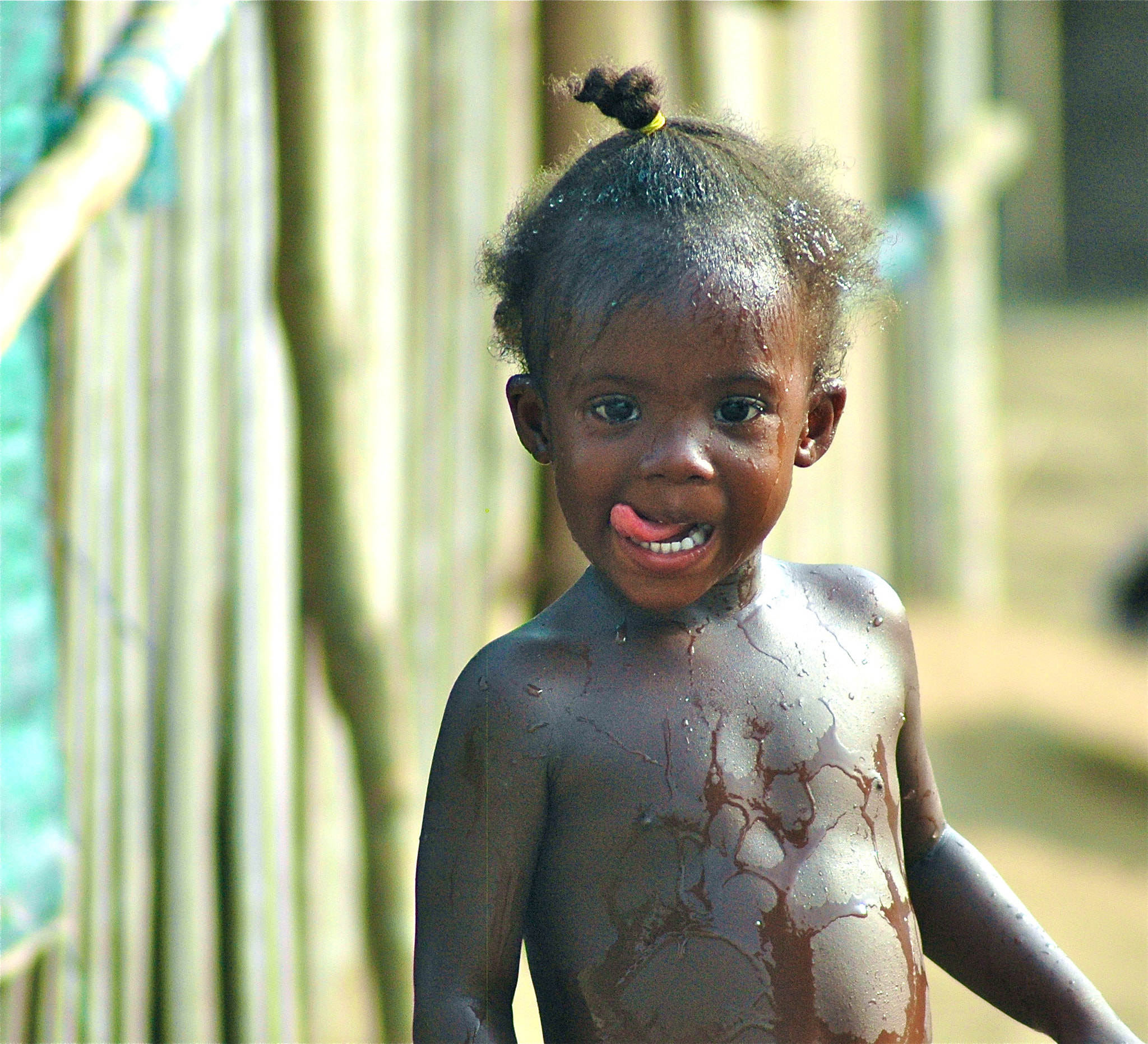 Nikon D70s + Tamron AF 70-300mm F4-5.6 Di LD Macro sample photo. Africa, west africa, ghana, border, cort d'ivoire, ivory coast refugee camp, unhrc, little girl,... photography