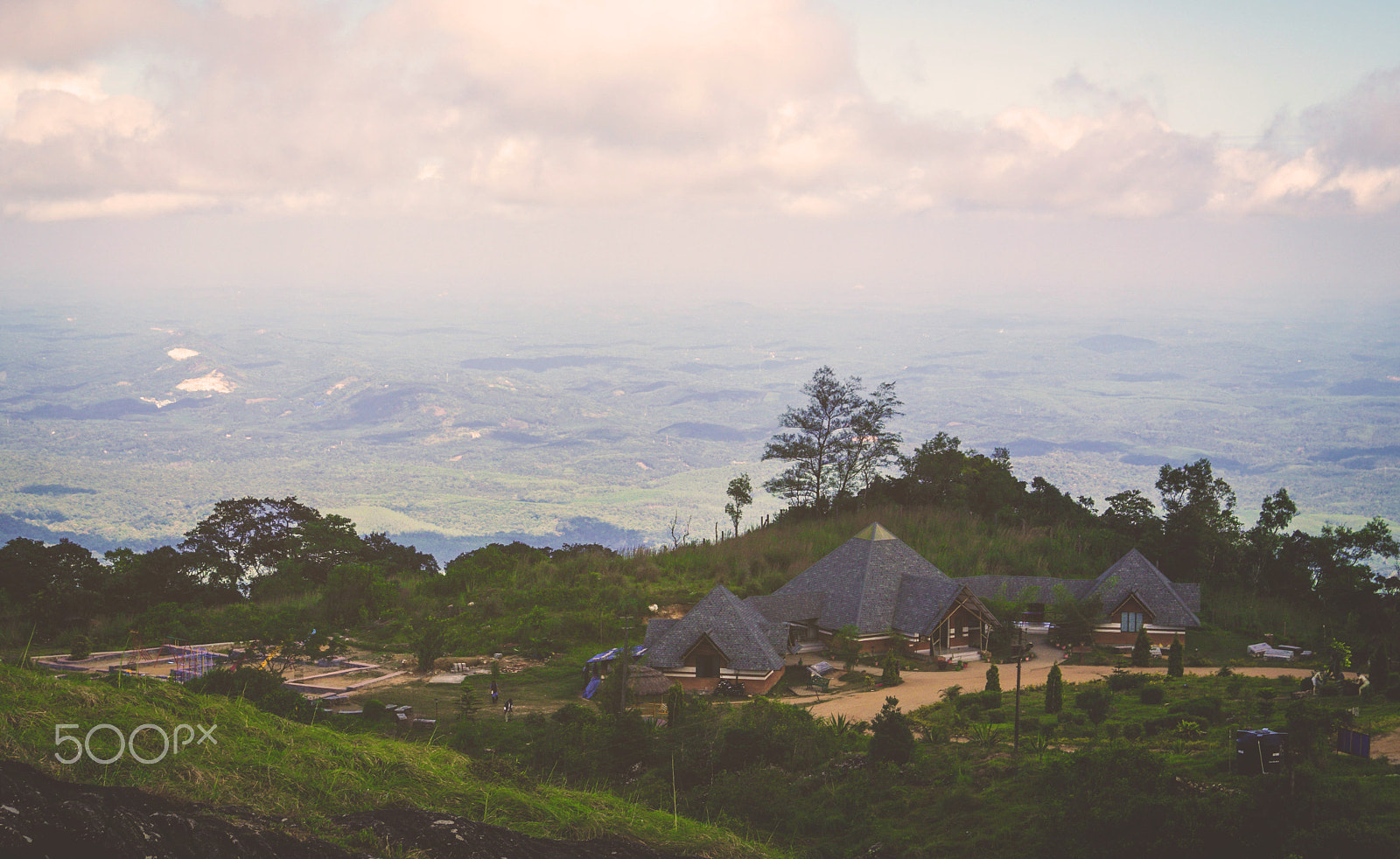 Sony ILCA-77M2 + Sony DT 18-55mm F3.5-5.6 SAM sample photo. The countryside photography