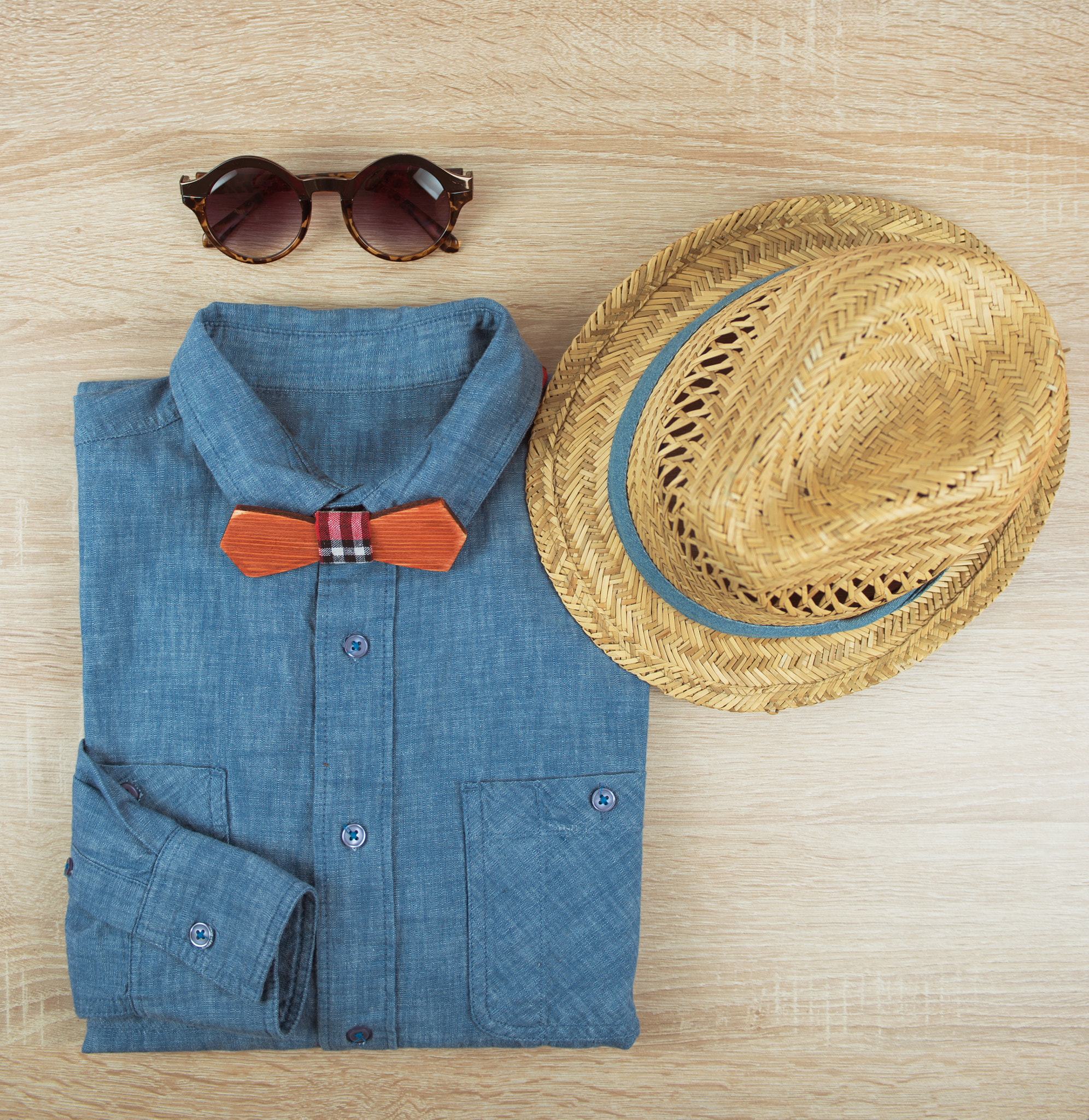 Nikon AF-S Nikkor 28-70mm F2.8 ED-IF sample photo. Summer male clothing photography