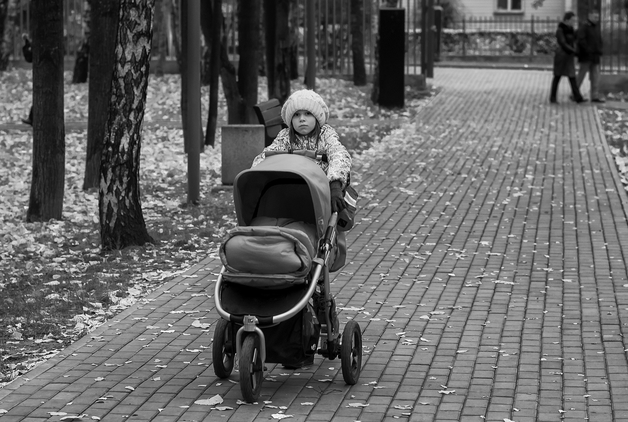Pentax smc FA 77mm 1.8 Limited sample photo. Young mom? photography