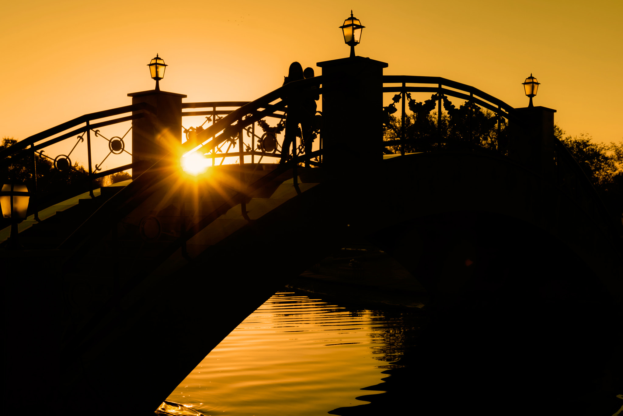 Canon EF 16-35mm F4L IS USM sample photo. Bridge of good hope. photography