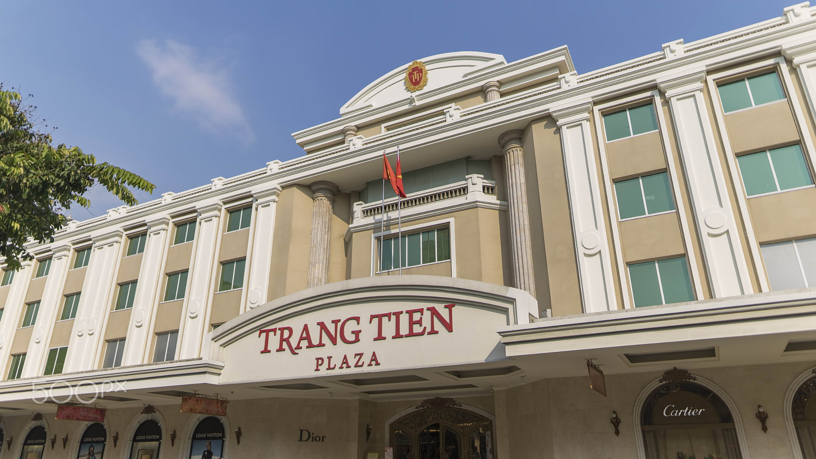 Sigma 24mm F1.4 DG HSM Art sample photo. Trang tien plaza photography