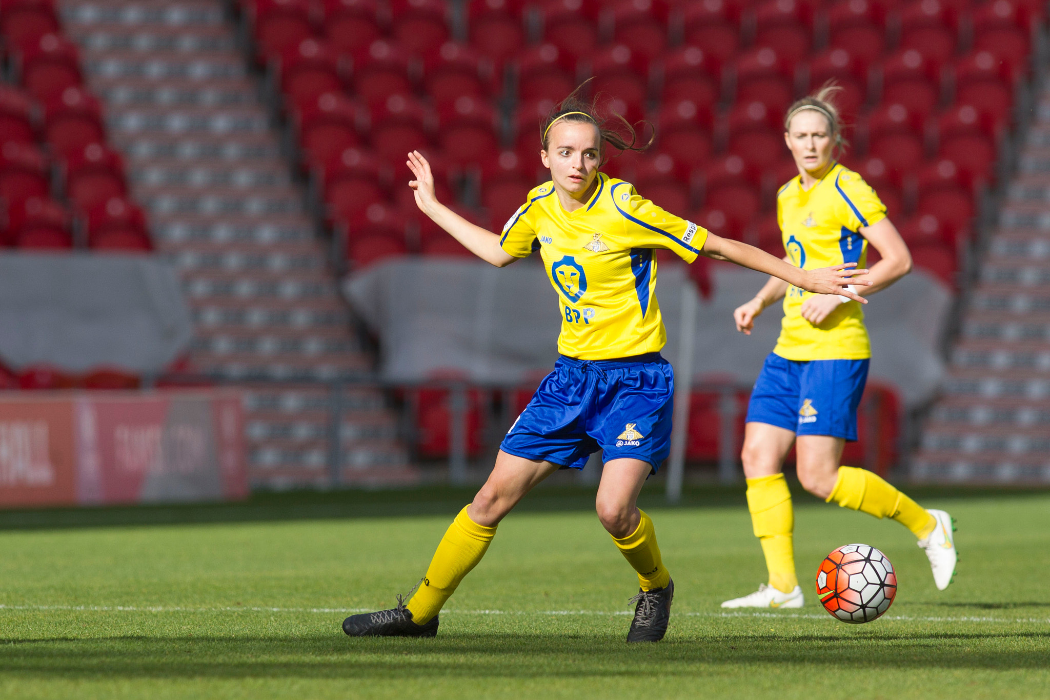 Canon EOS-1D Mark IV + Canon EF 400mm f/2.8L sample photo. Doncaster rovers belles vs notts county ladies, fa women's super league fa wsl1, football, the... photography