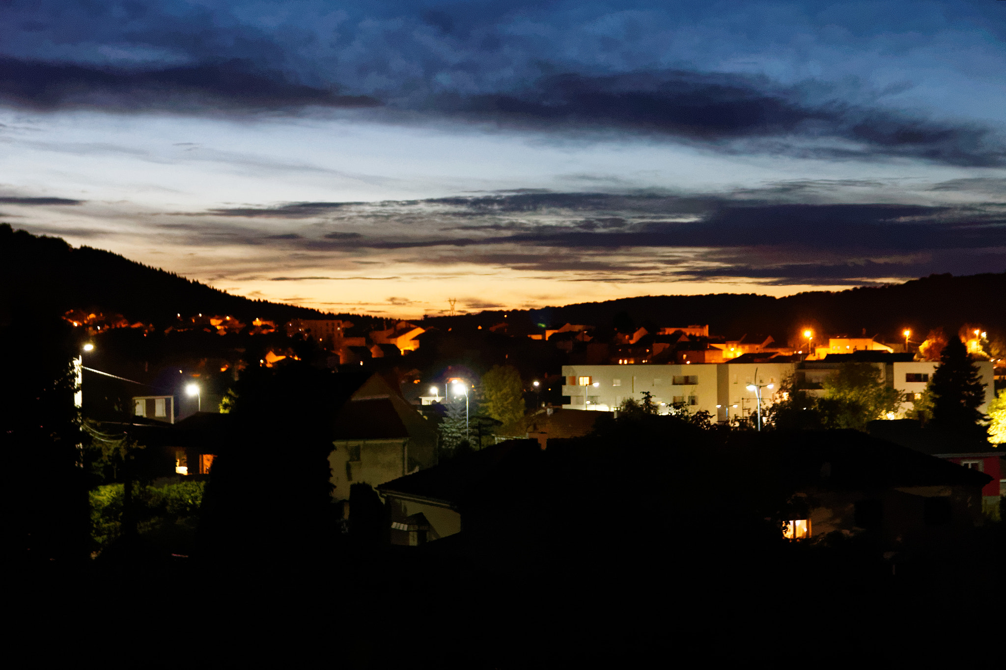 Sigma 17-70mm F2.8-4 DC Macro OS HSM sample photo. Rombas, le soir photography