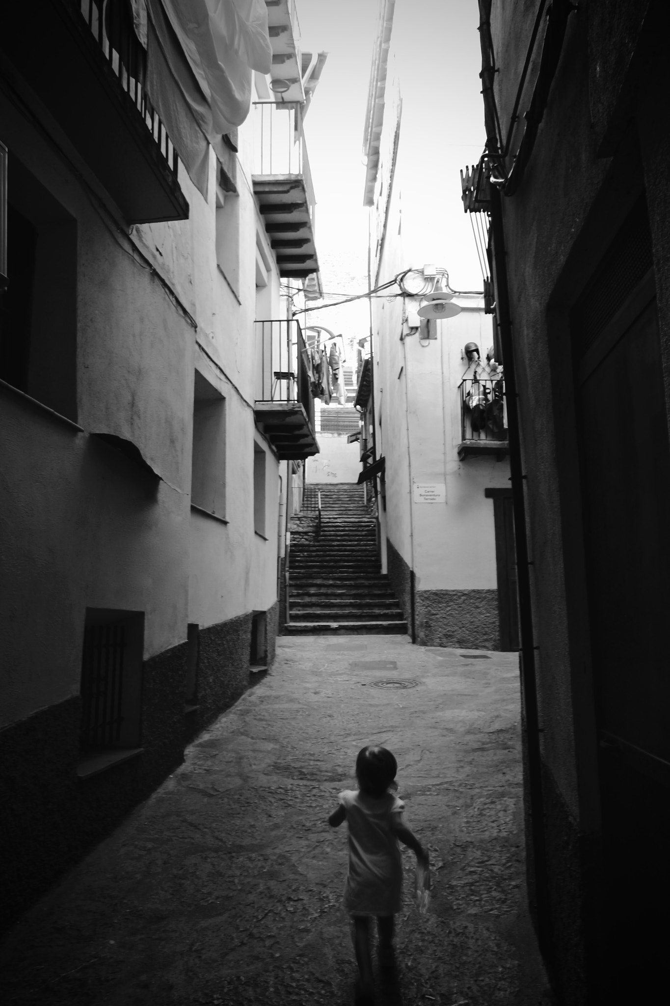 Sigma 10-20mm F3.5 EX DC HSM sample photo. Narrow photography