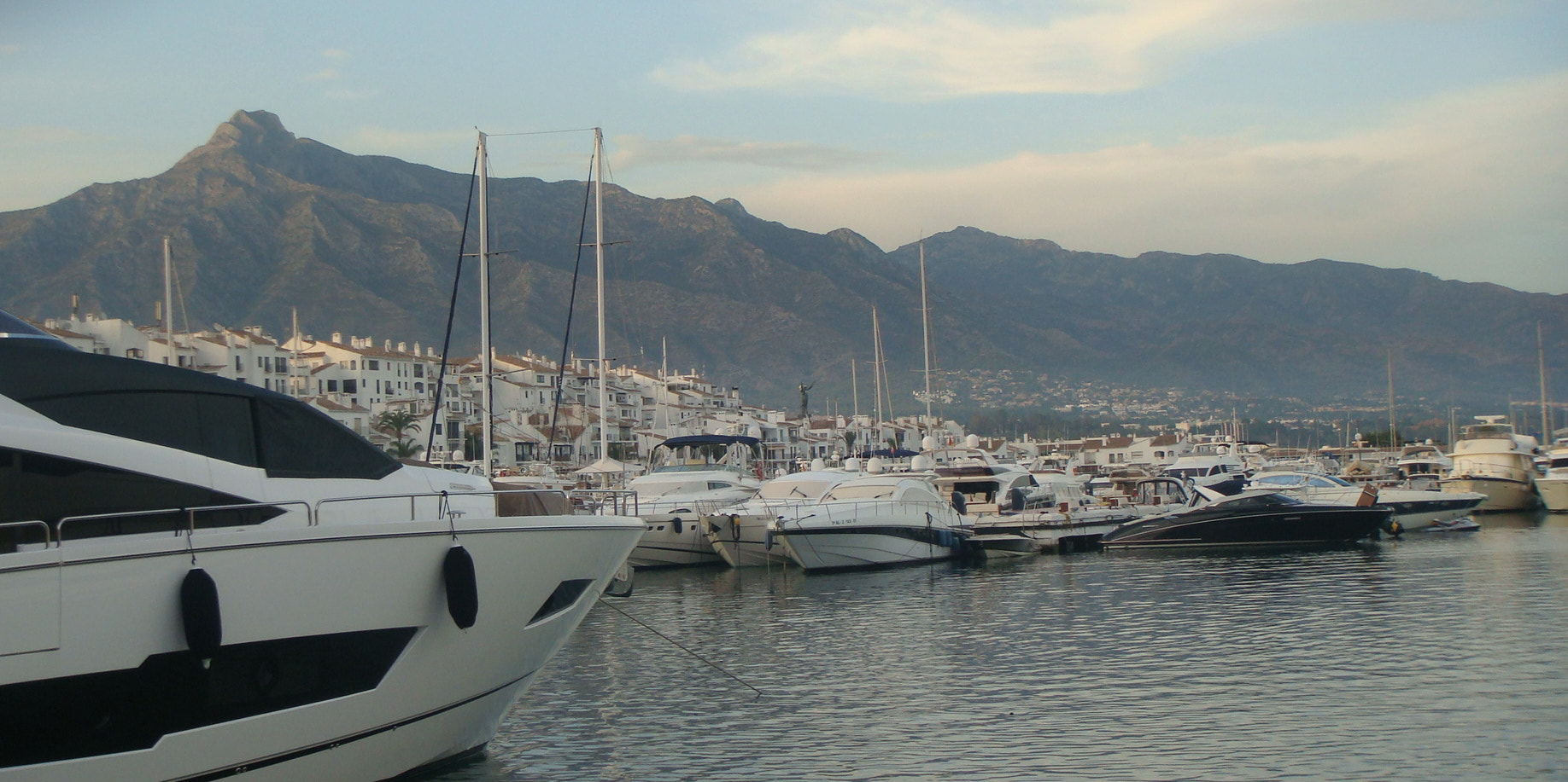 Sony DSC-T200 sample photo. Puerto banús photography