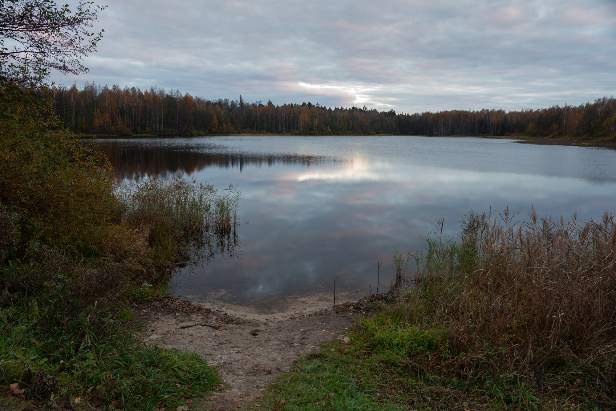 AF Zoom-Nikkor 28-85mm f/3.5-4.5 sample photo. Озеро Филипповское photography