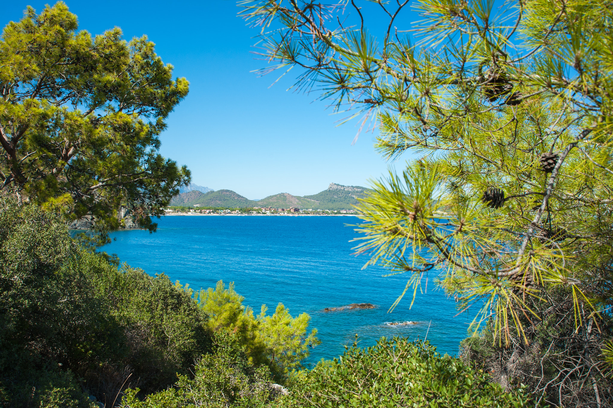 AF Zoom-Nikkor 28-105mm f/3.5-4.5D IF sample photo. Kemer photography