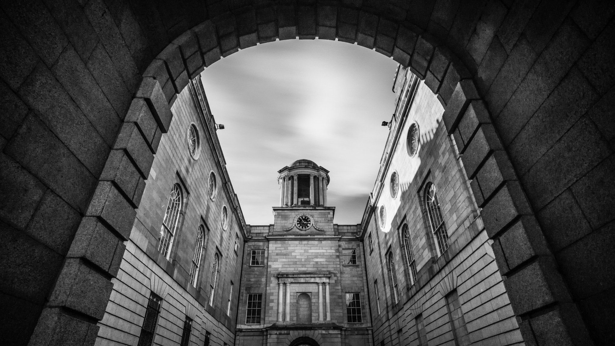 Sony a6000 + ZEISS Touit 12mm F2.8 sample photo. The king's inn photography