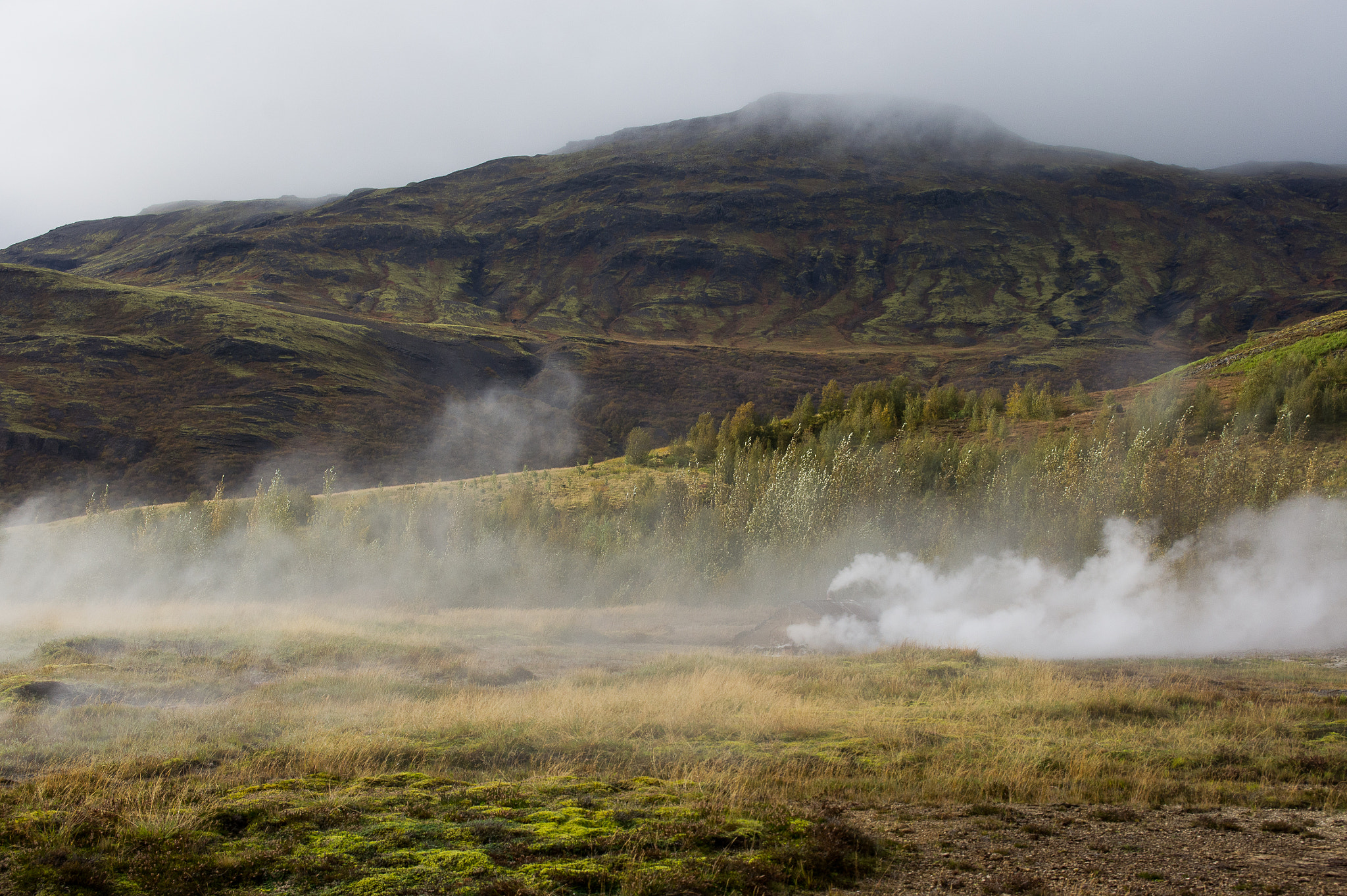 Sony E 18-200mm F3.5-6.3 OSS sample photo. Streets of iceland photography