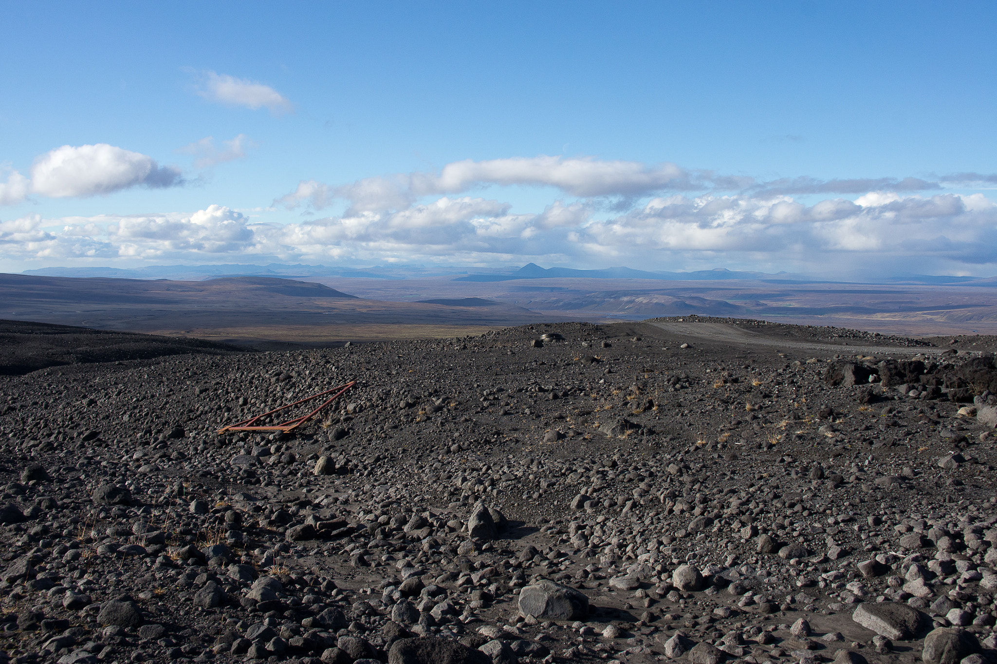 Sony E 18-200mm F3.5-6.3 OSS sample photo. Streets of iceland photography