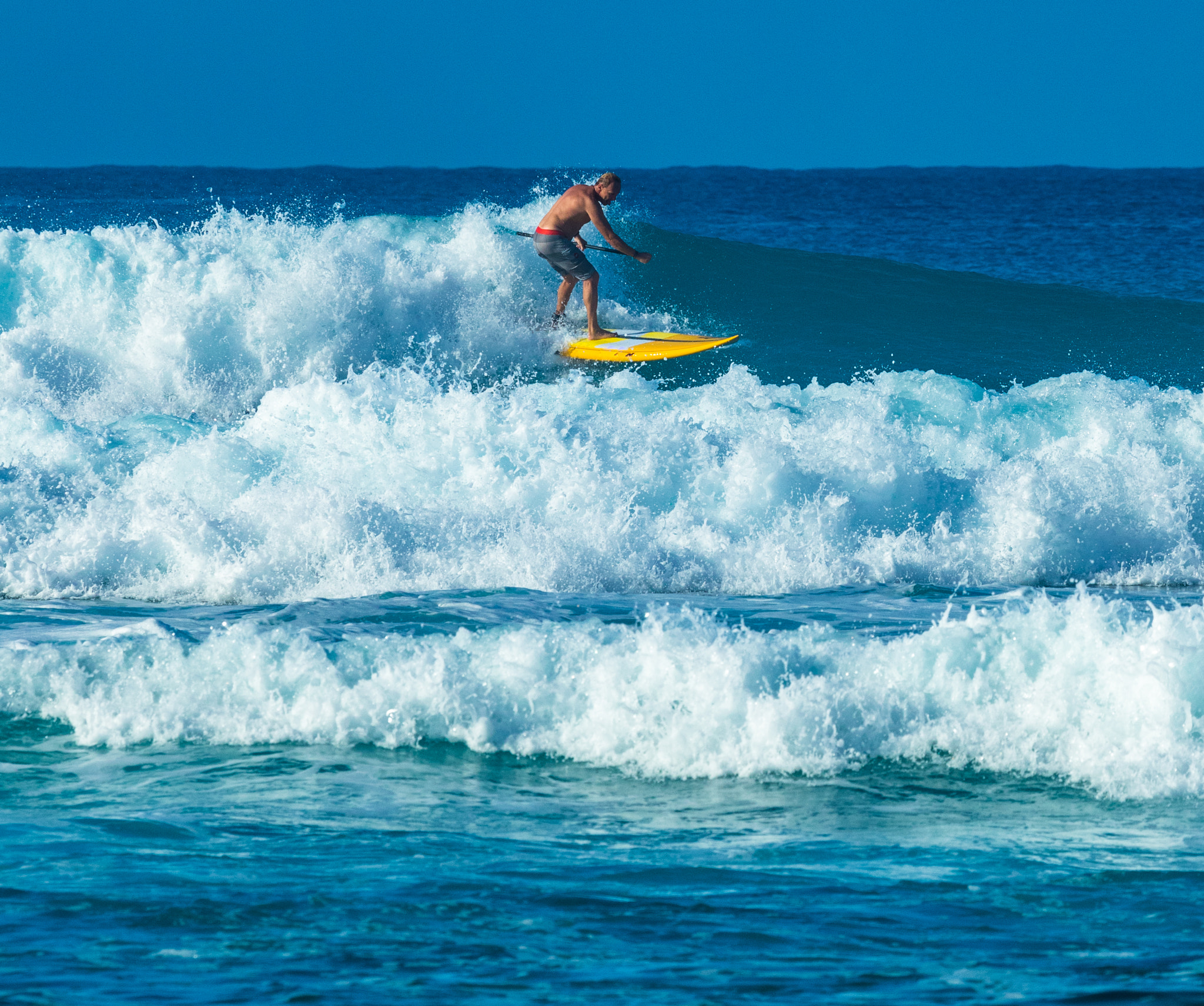 Canon EF 100-400mm F4.5-5.6L IS USM sample photo. Surfing in cayman photography