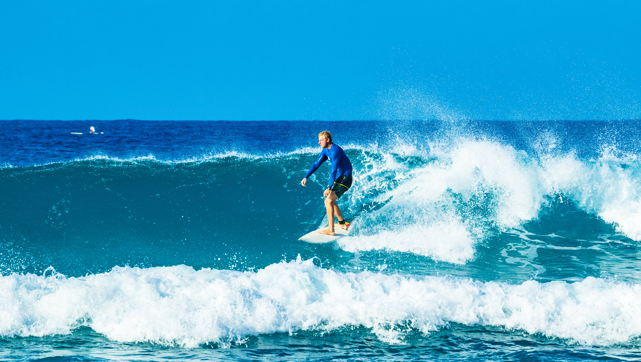 Canon EF 100-400mm F4.5-5.6L IS USM sample photo. Surfing in cayman photography
