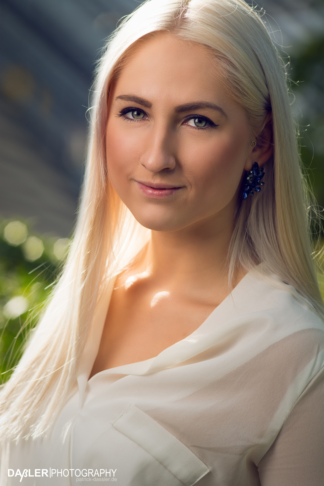 AF Zoom-Nikkor 80-200mm f/2.8 ED sample photo. Julia photography