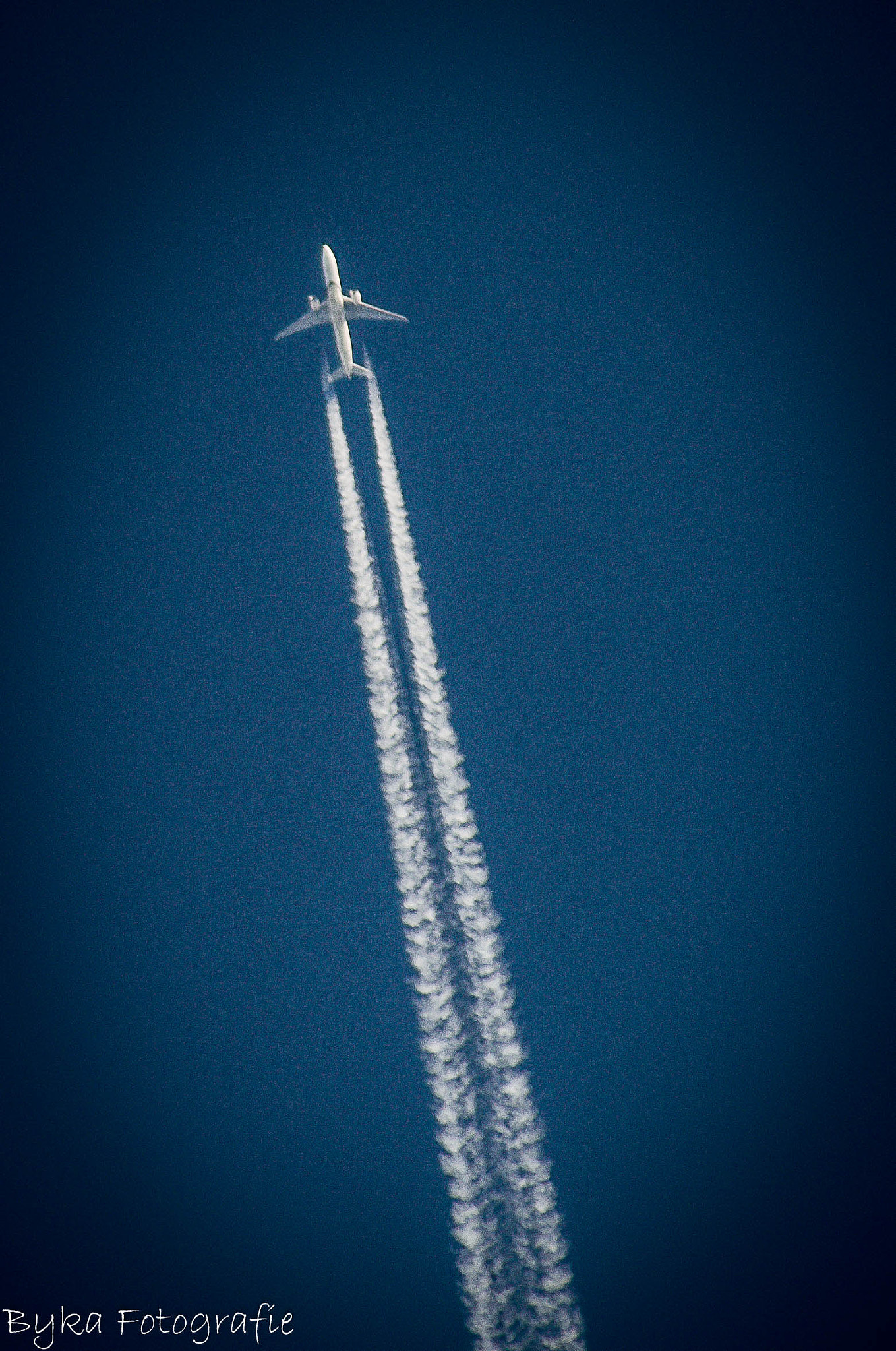 Sigma 28-300mm F3.5-6.3 DG Macro sample photo. High up in the sky photography