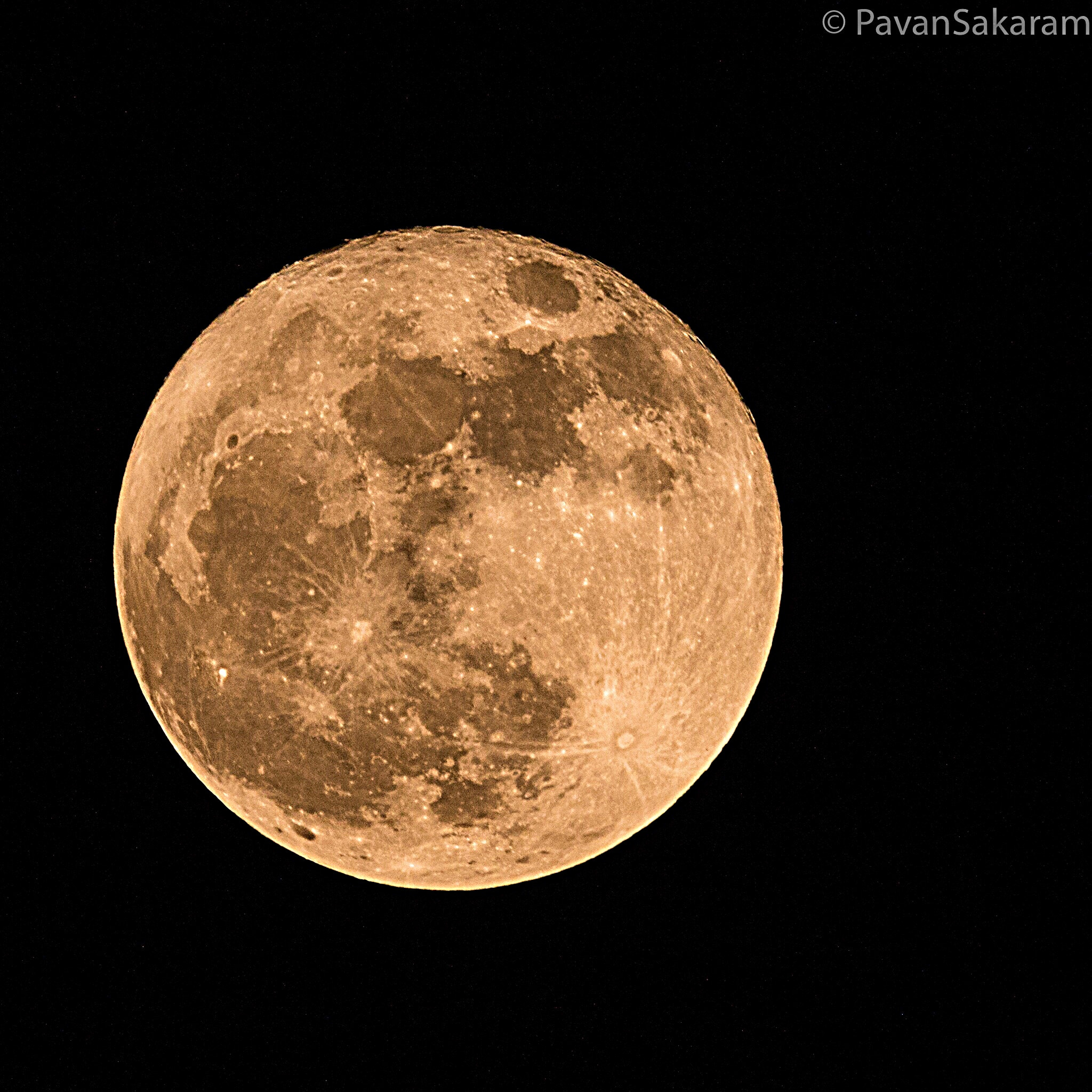 150-600mm F5-6.3 DG OS HSM | Contemporary 015 sample photo. Blood moon photography