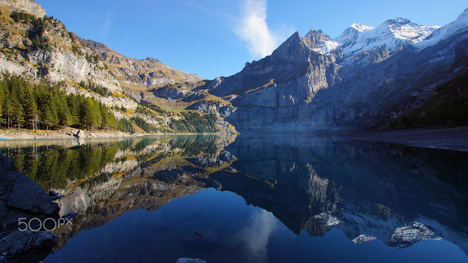 Sony SLT-A77 + 10-20mm F3.5 sample photo. Oeschinensee reflextion photography