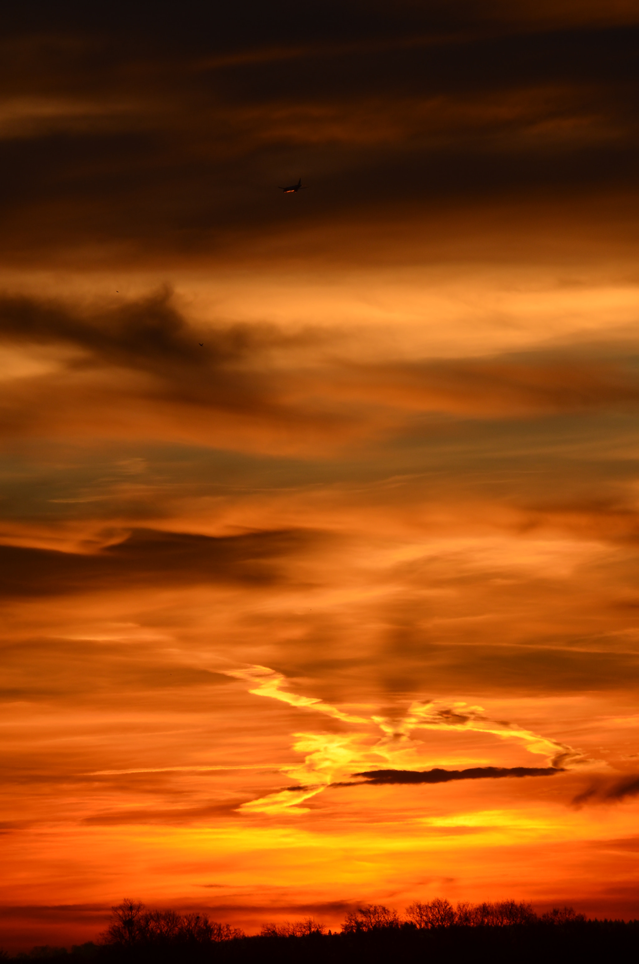 Sigma 150-500mm F5-6.3 DG OS HSM sample photo. Simmering sunrise photography