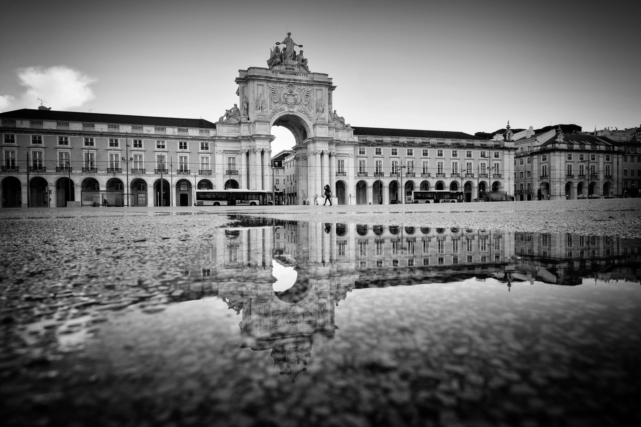 Sigma 8-16mm F4.5-5.6 DC HSM sample photo. Praça do comércio photography