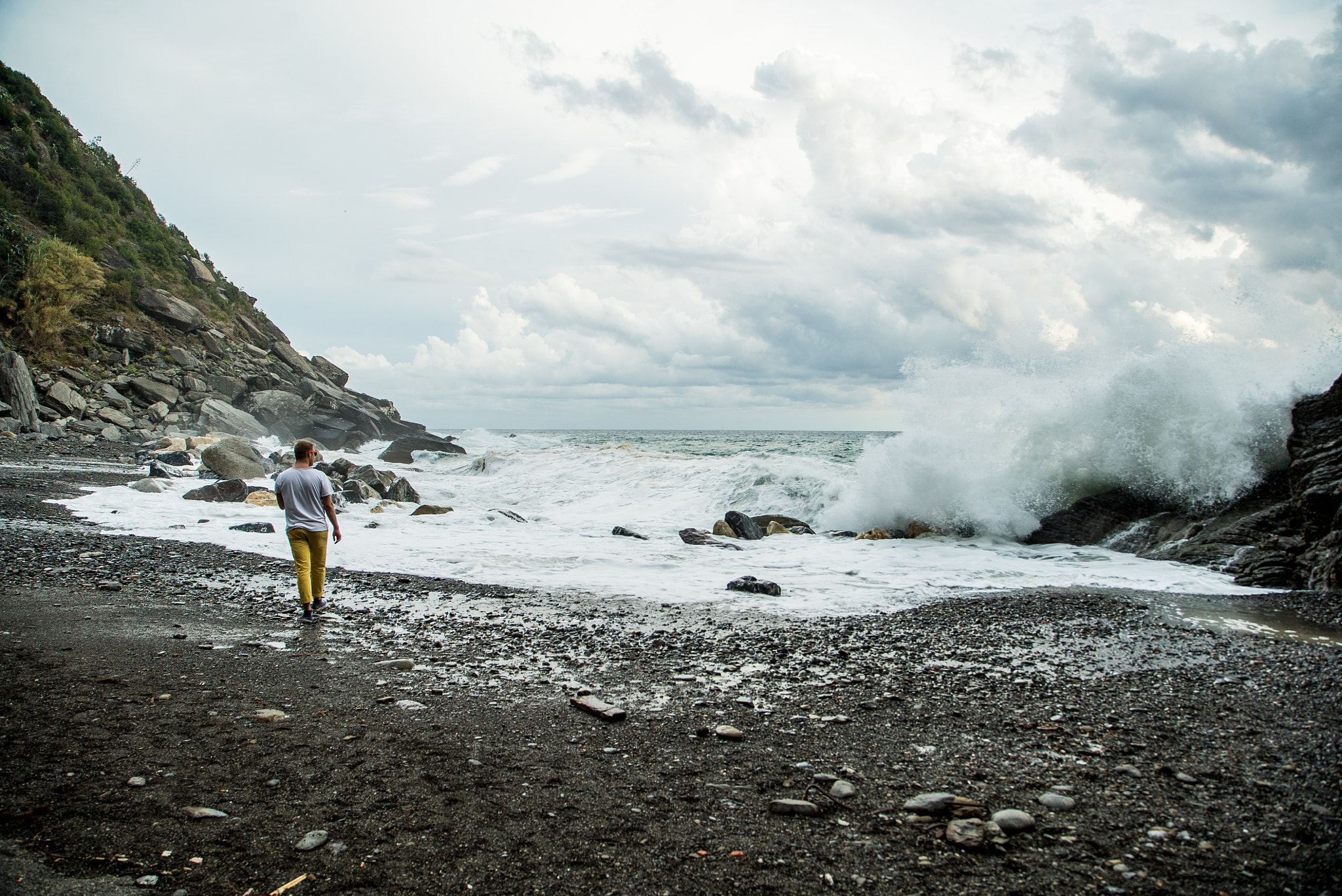 24-105mm F4 G SSM OSS sample photo. Storm coming photography