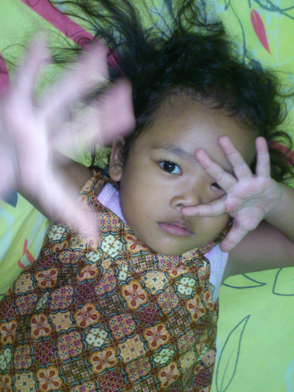 Sony Ericsson Xperia ray sample photo. My batik baby photography