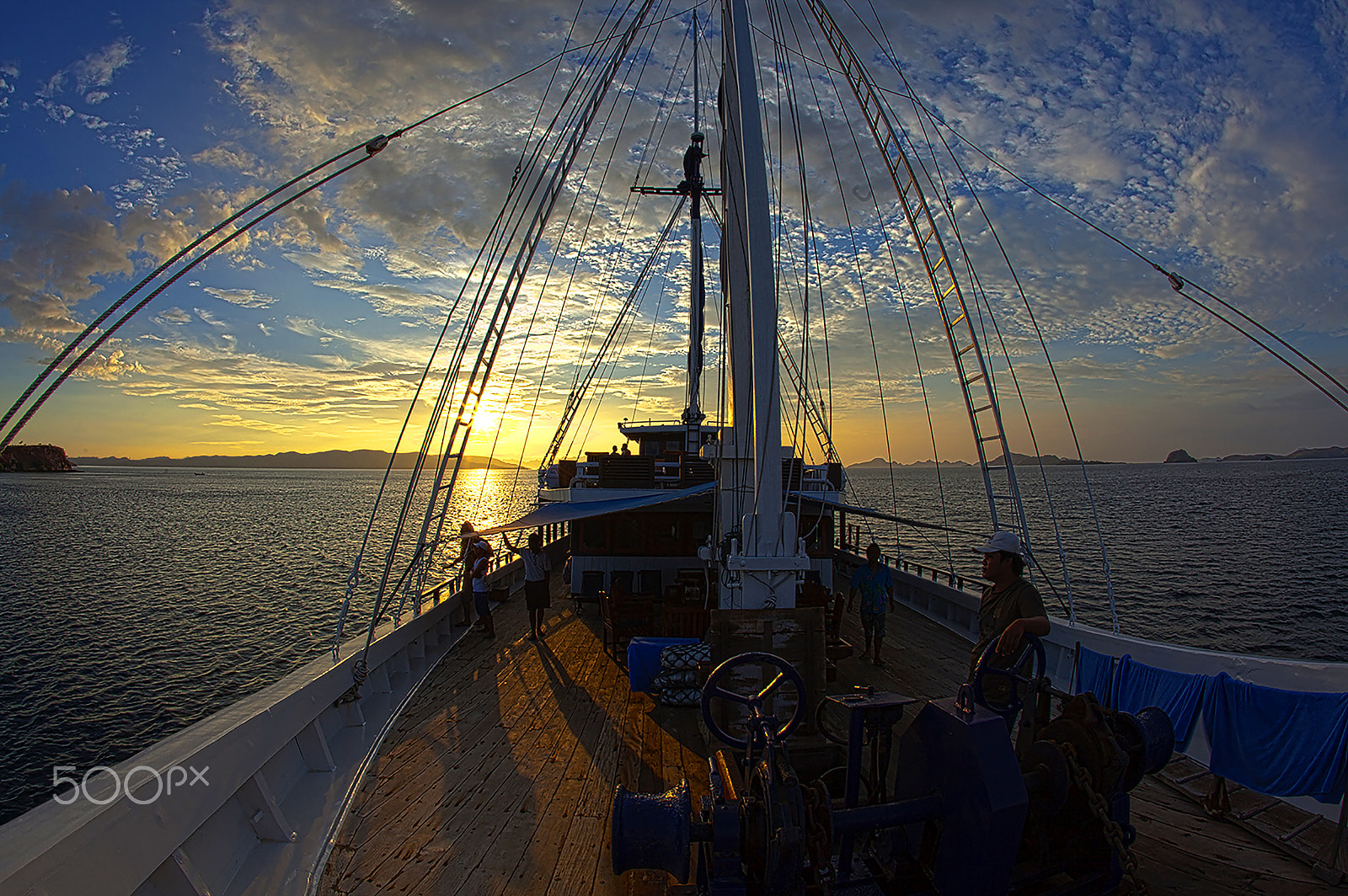 Canon EF 15mm F2.8 Fisheye sample photo. Sunset on the ombak puti photography