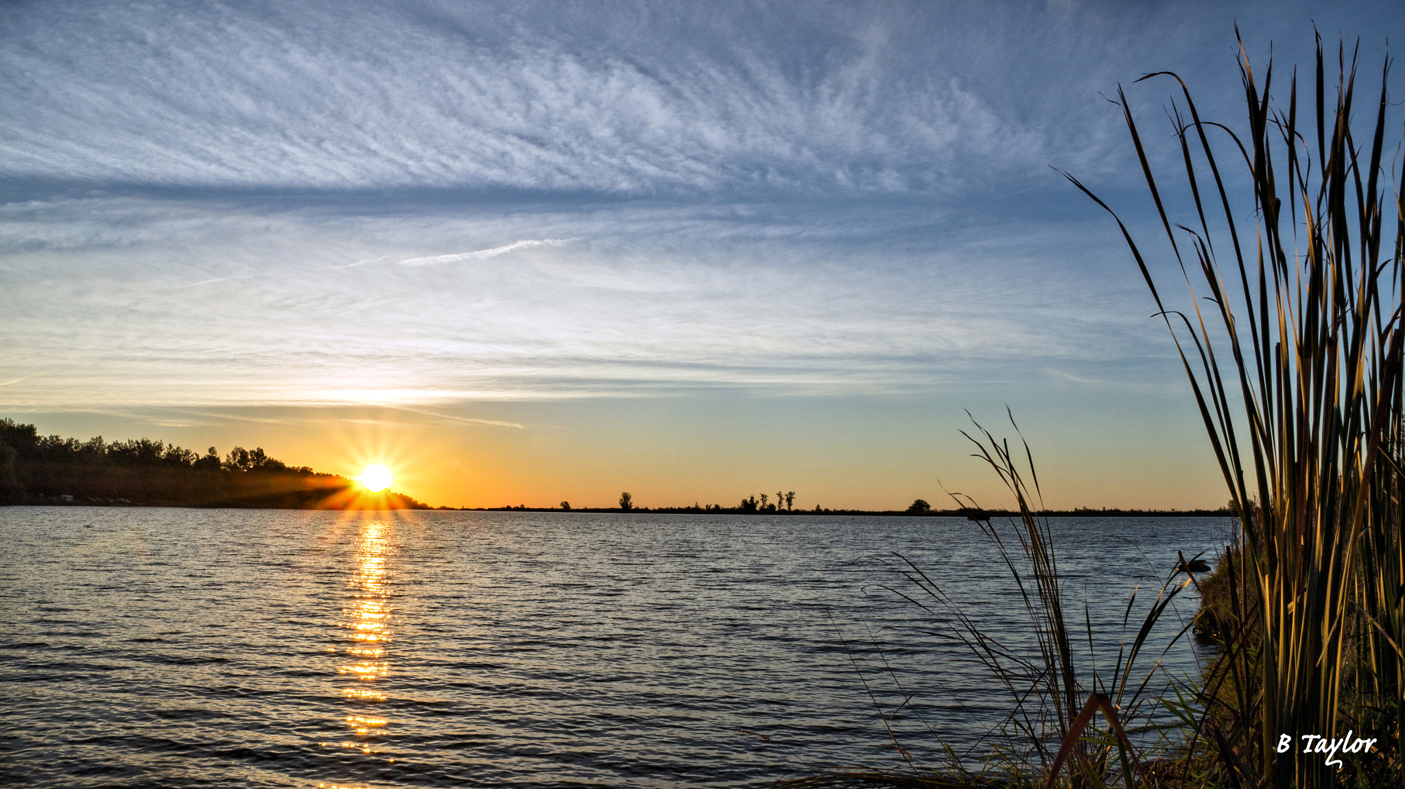 Sony DT 18-135mm F3.5-5.6 SAM sample photo. Sunrise at mc laughlin bay photography